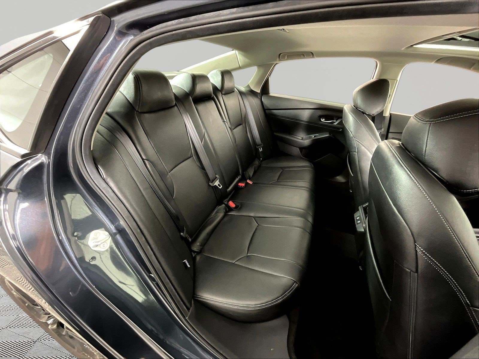 2025 Honda Accord SE - Photo 28