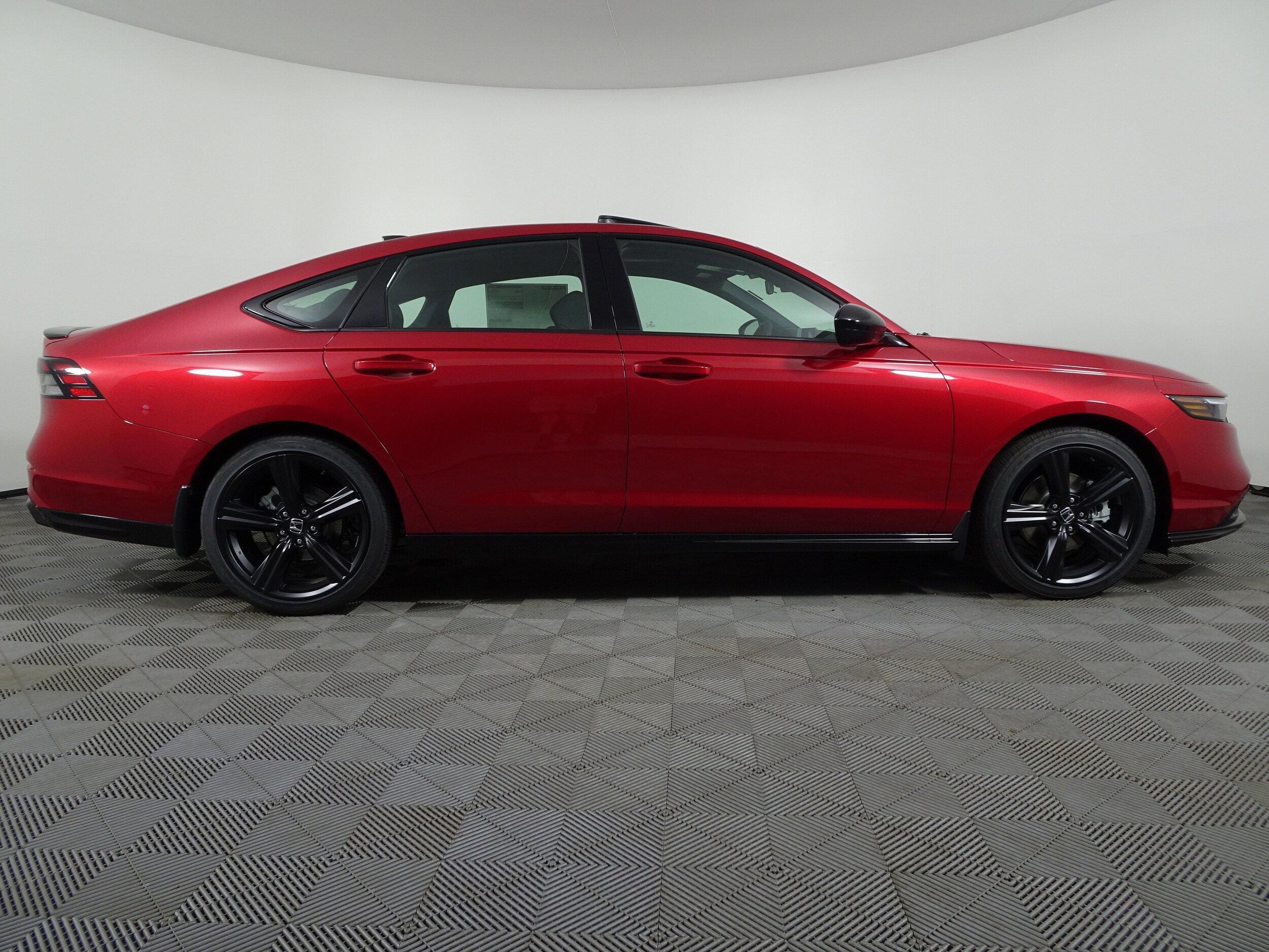 2025 Honda Accord Hybrid Sport-L photo 2