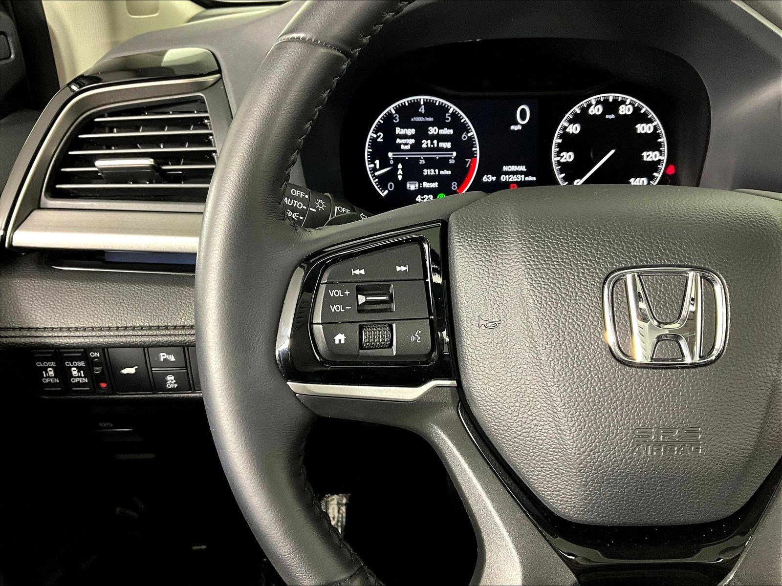 2025 Honda Odyssey Touring - Photo 11