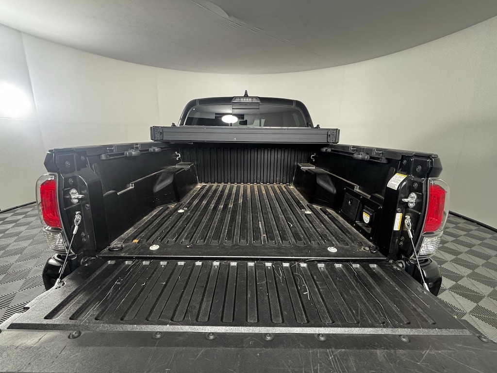 Used 2022 Toyota Tacoma 4WD Limited Double Cab 5 Bed V6 AT Truck Double Cab