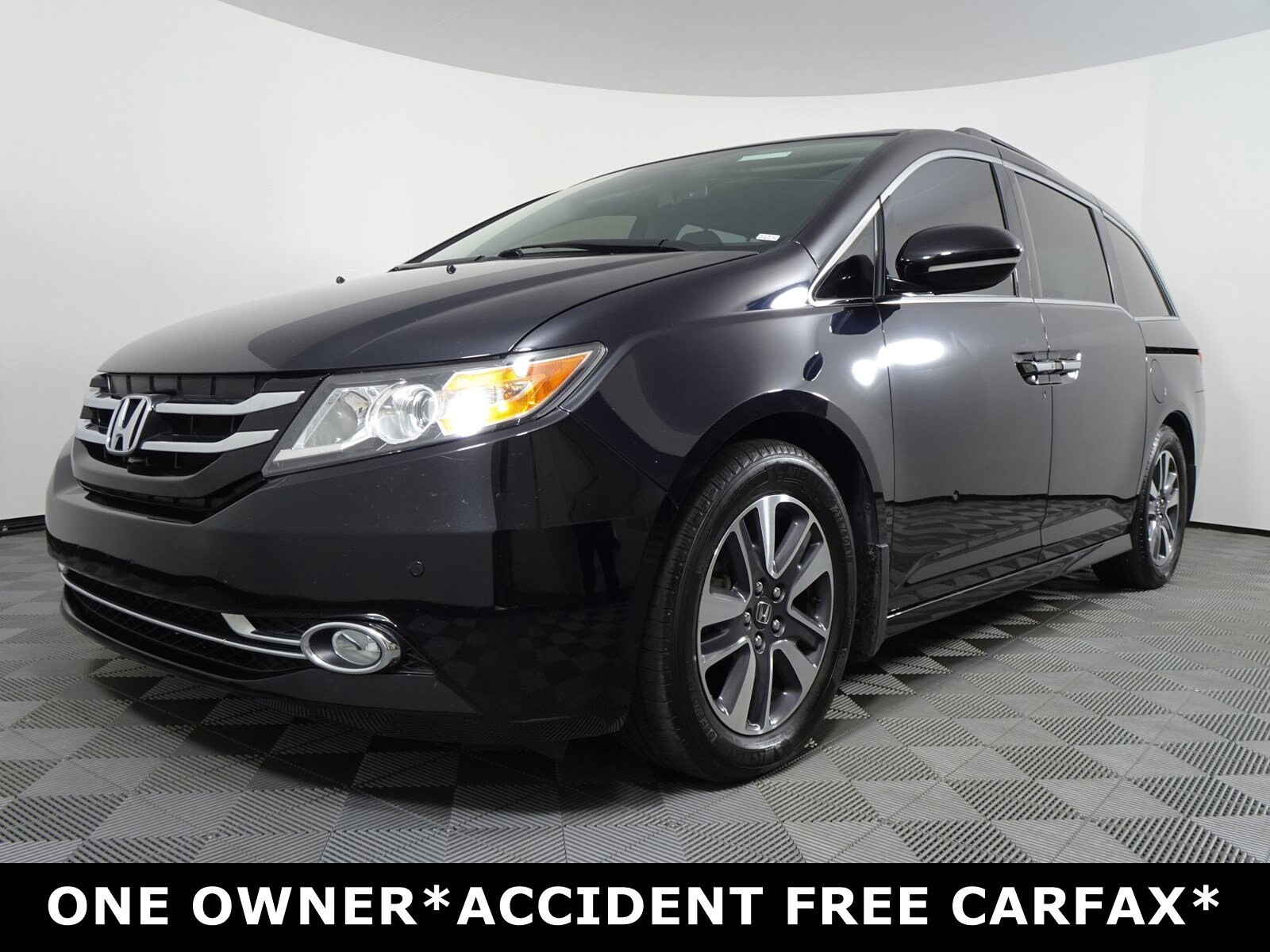 Used 2015 Honda Odyssey Touring Elite with VIN 5FNRL5H91FB126084 for sale in Springfield, OH