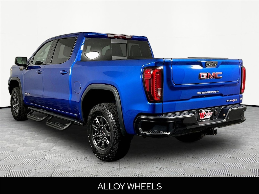 Used 2024 GMC Sierra 1500 4WD Crew Cab 147 AT4X Truck Crew Cab