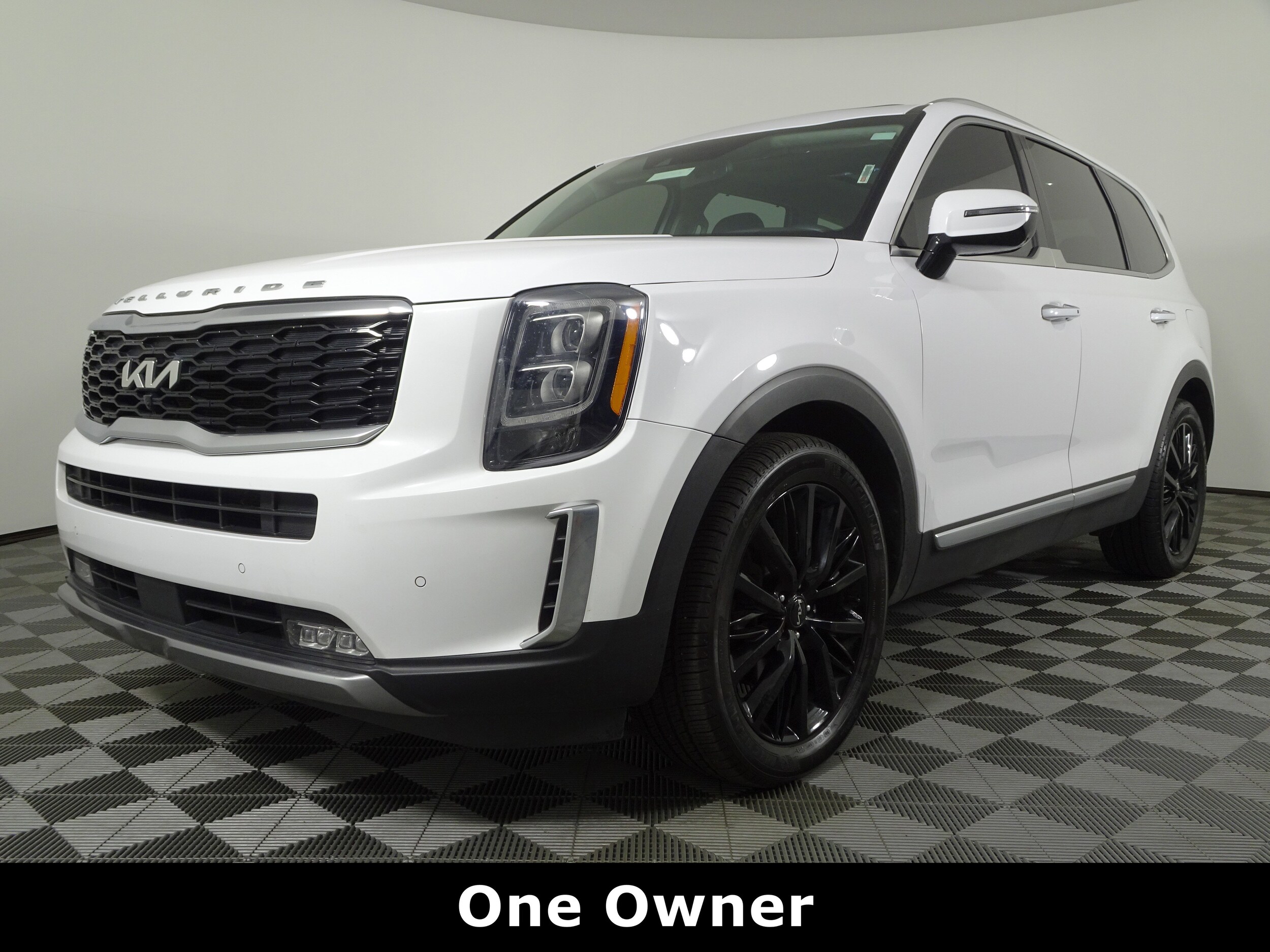 2022 Kia Telluride SX photo 2