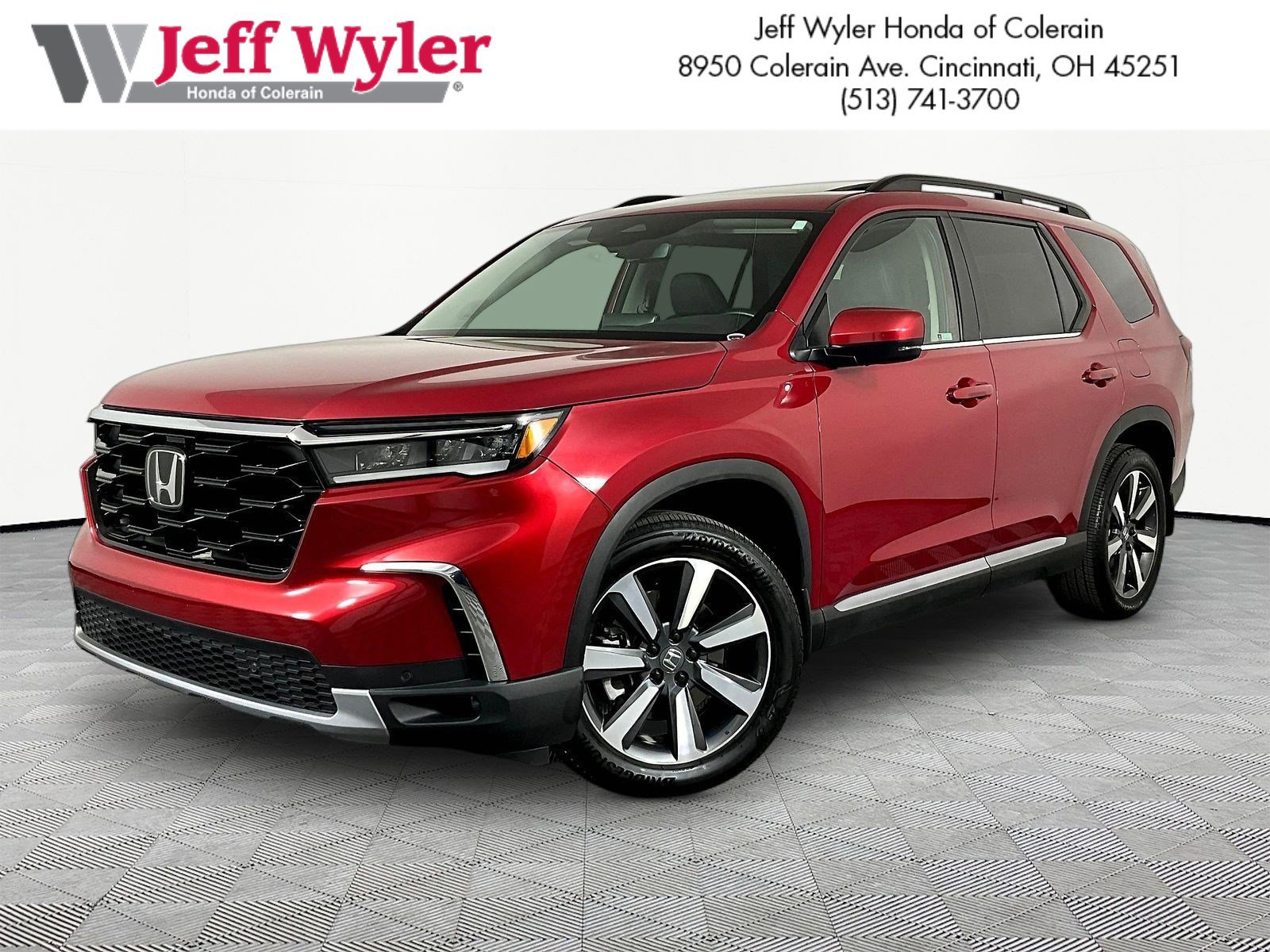 2025 Honda Pilot Touring AWD's photo