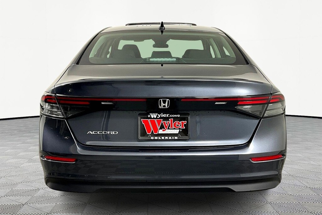 Used 2025 Honda Accord Sedan SE CVT Sedan