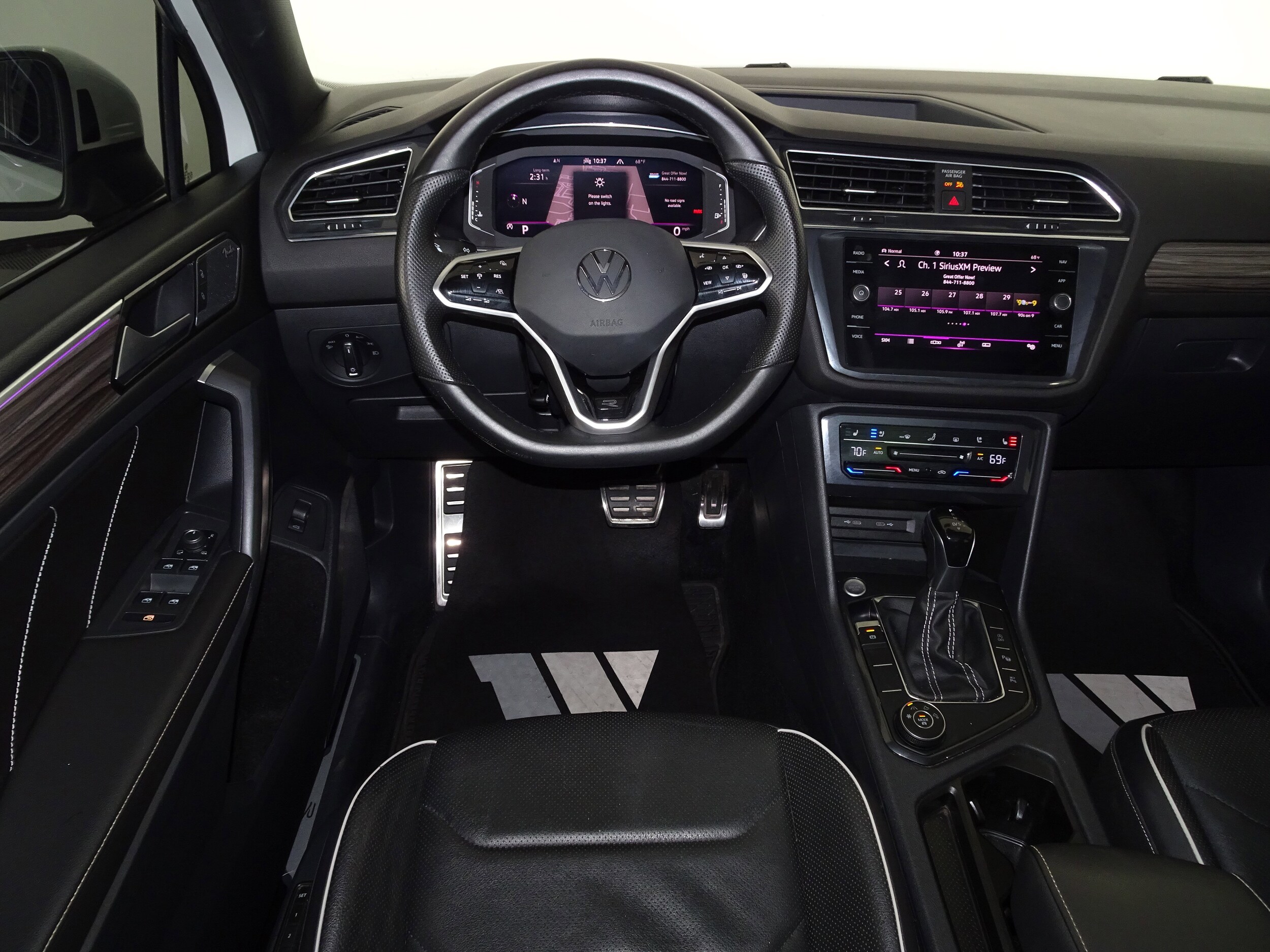 2022 Volkswagen Tiguan SEL Premium R-Line photo 3