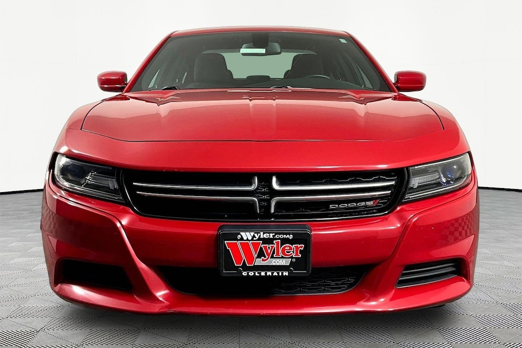 Used 2015 Dodge Charger 4dr Sdn SE RWD Sedan