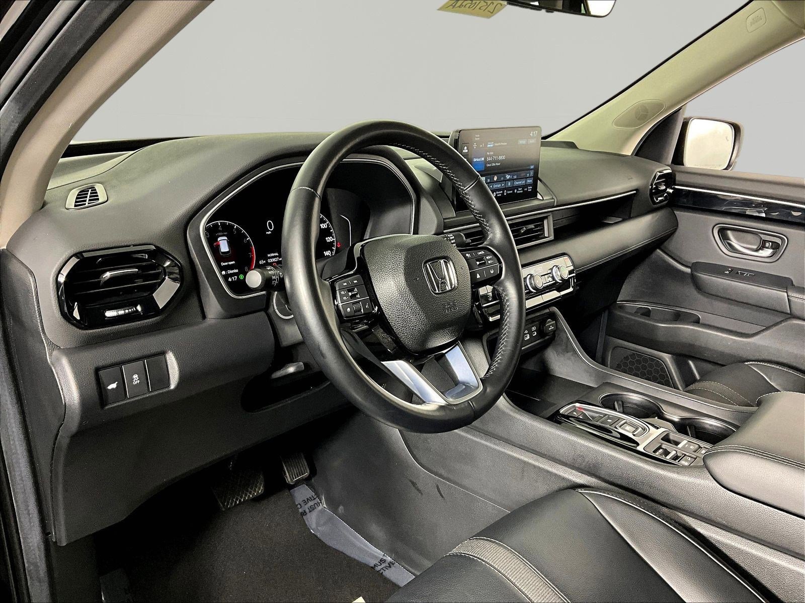 2025 Honda Pilot EX-L - Photo 17