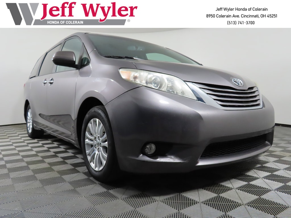 Used 2015 Toyota Sienna 5dr 8-Pass Van XLE FWD Van