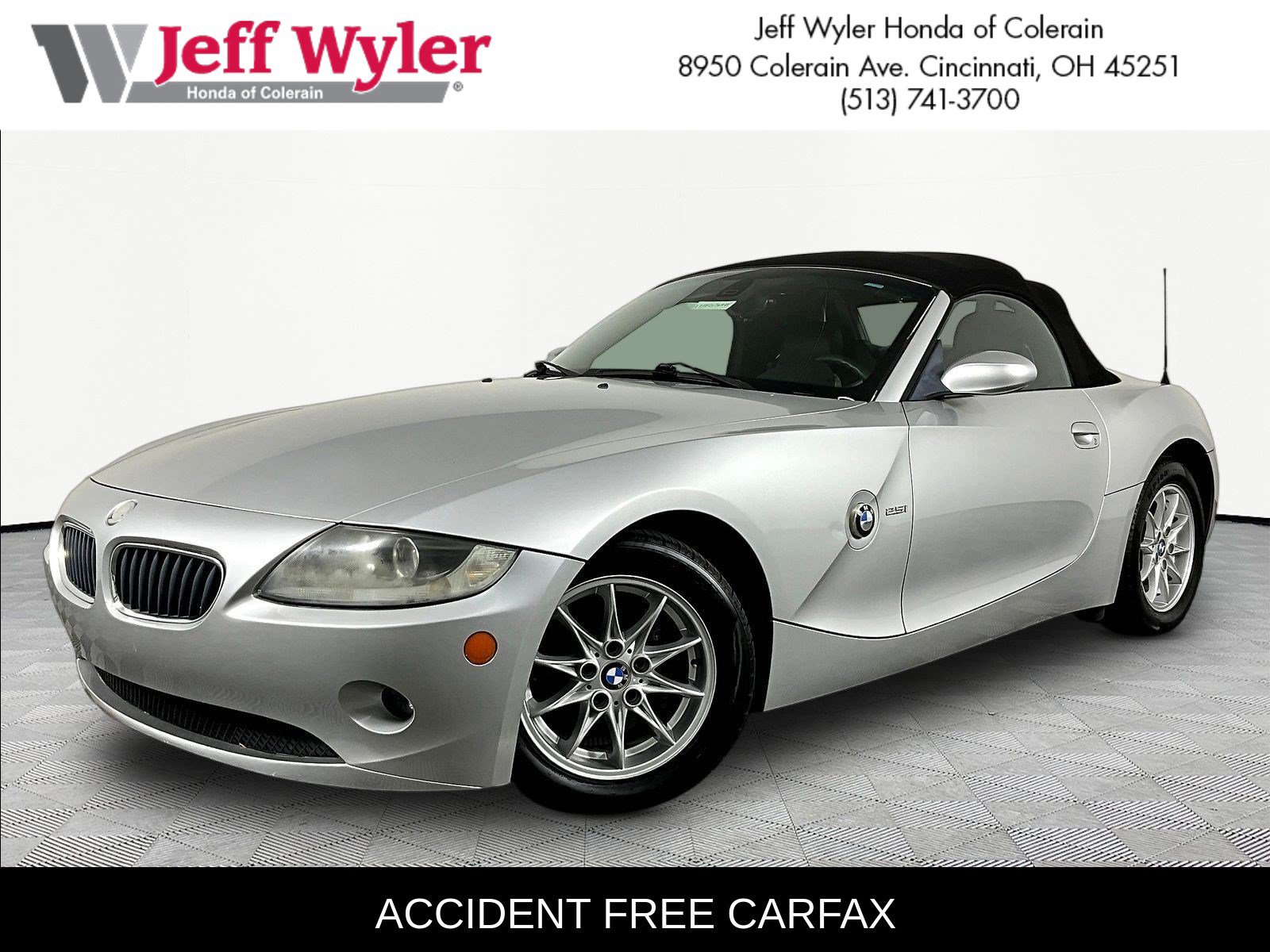 2005 BMW Z4 Roadster 2.5i's photo