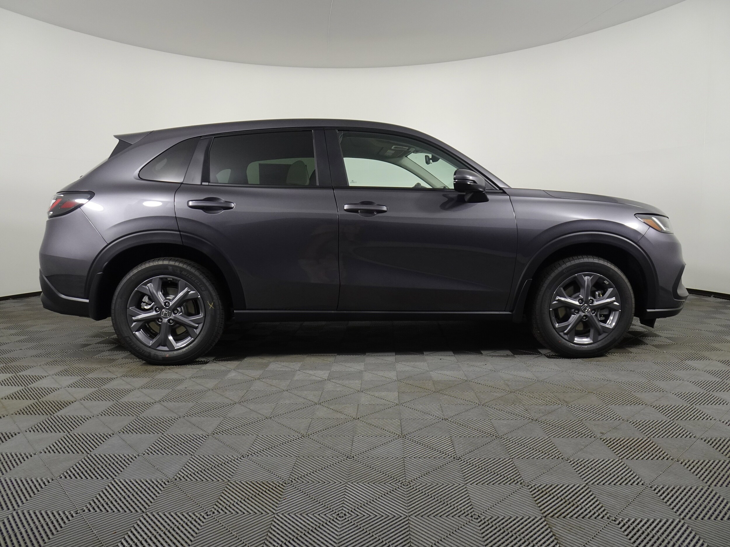 2026 Honda HR-V LX photo 2