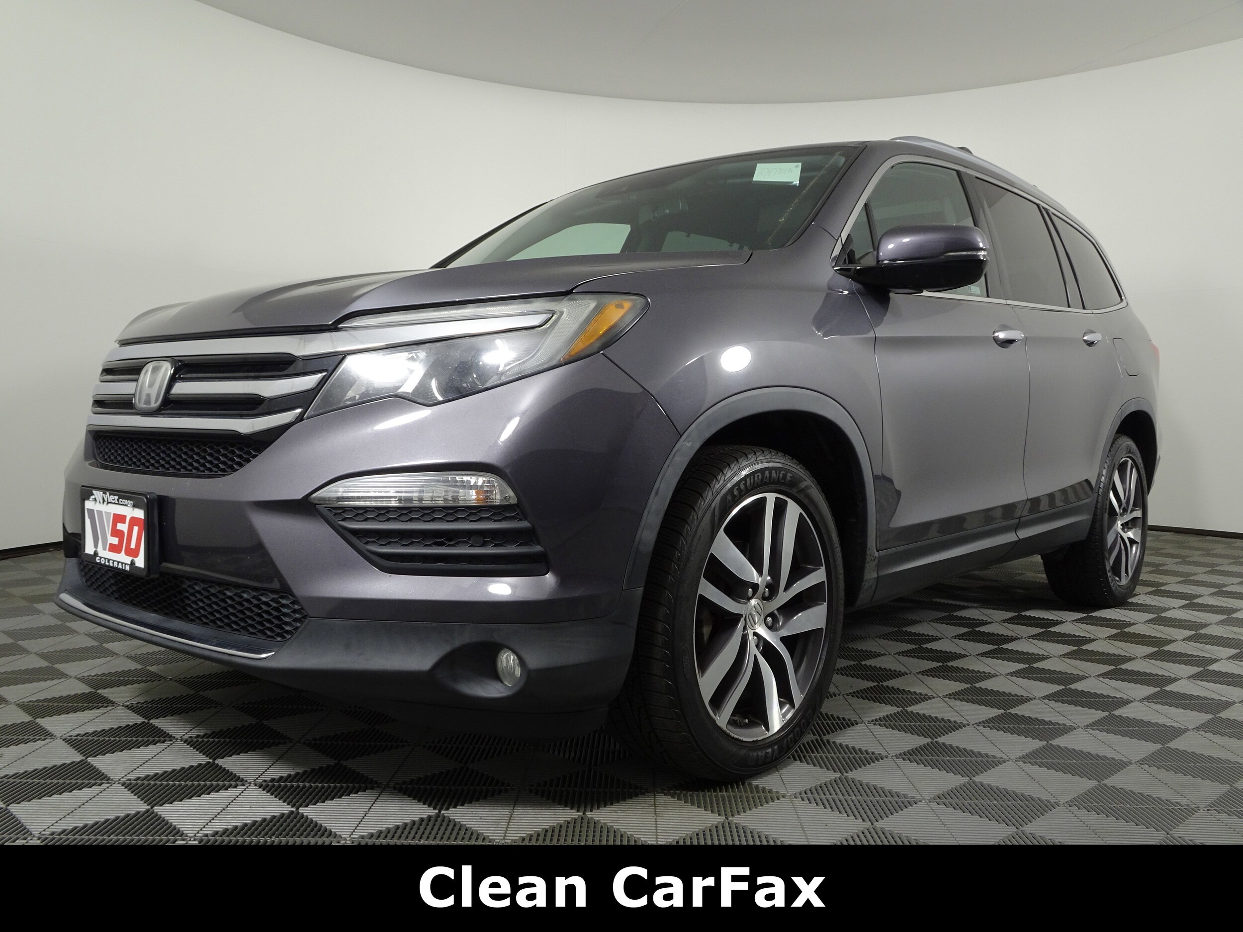 2018 Honda Pilot Elite photo 2
