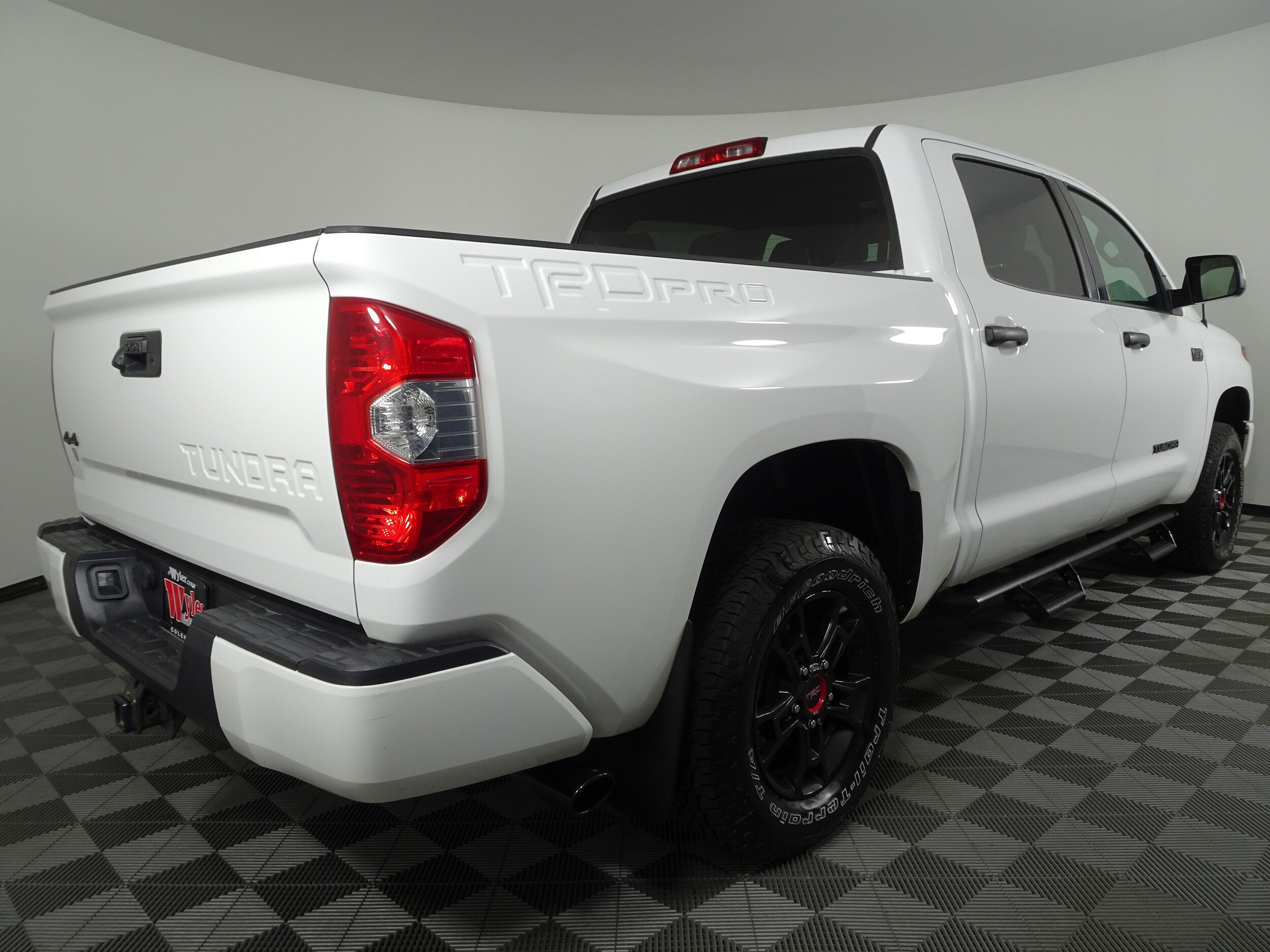 2019 Toyota Tundra TRD Pro CrewMax photo 3