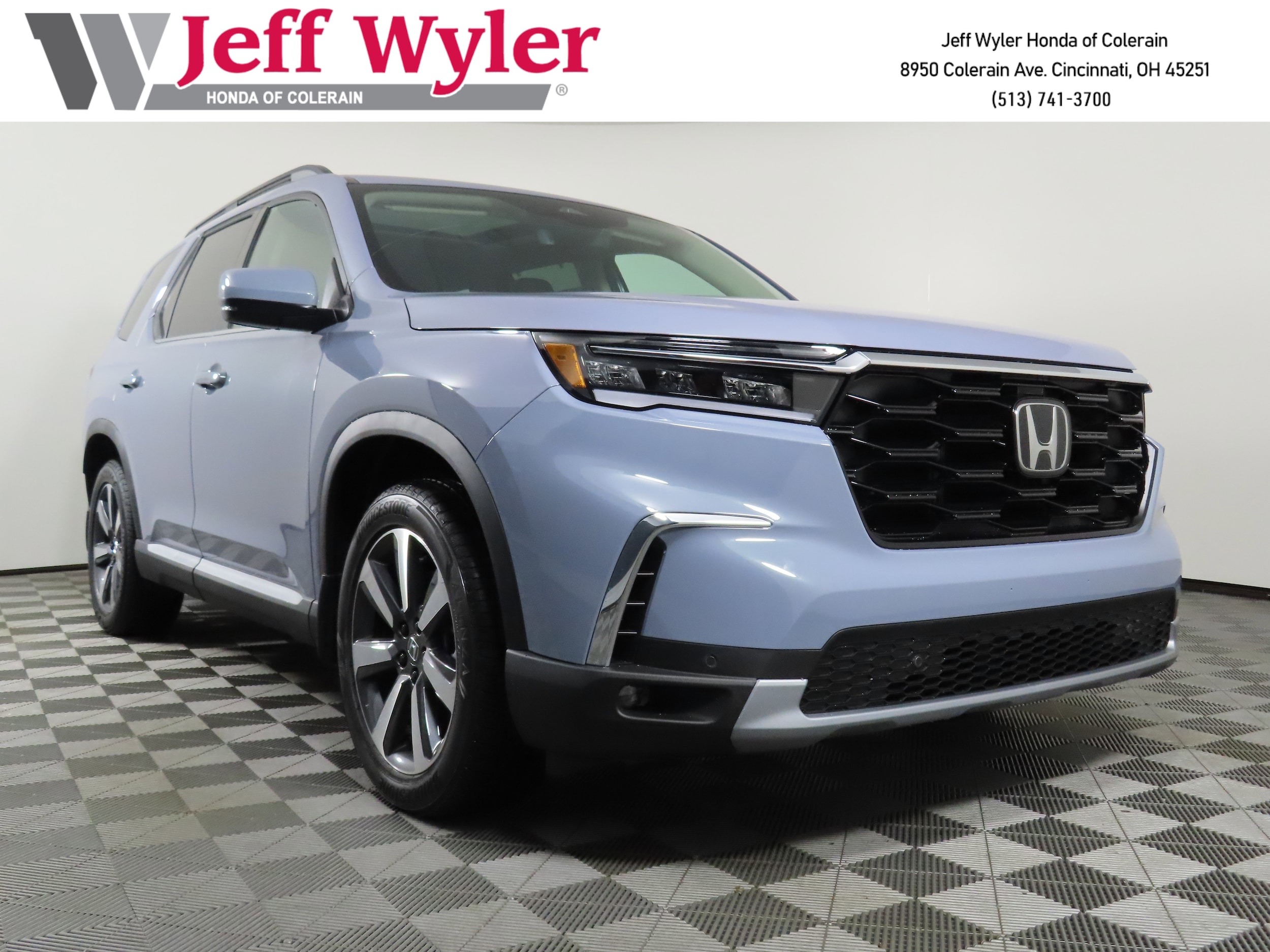 2025 Honda Pilot Touring's photo