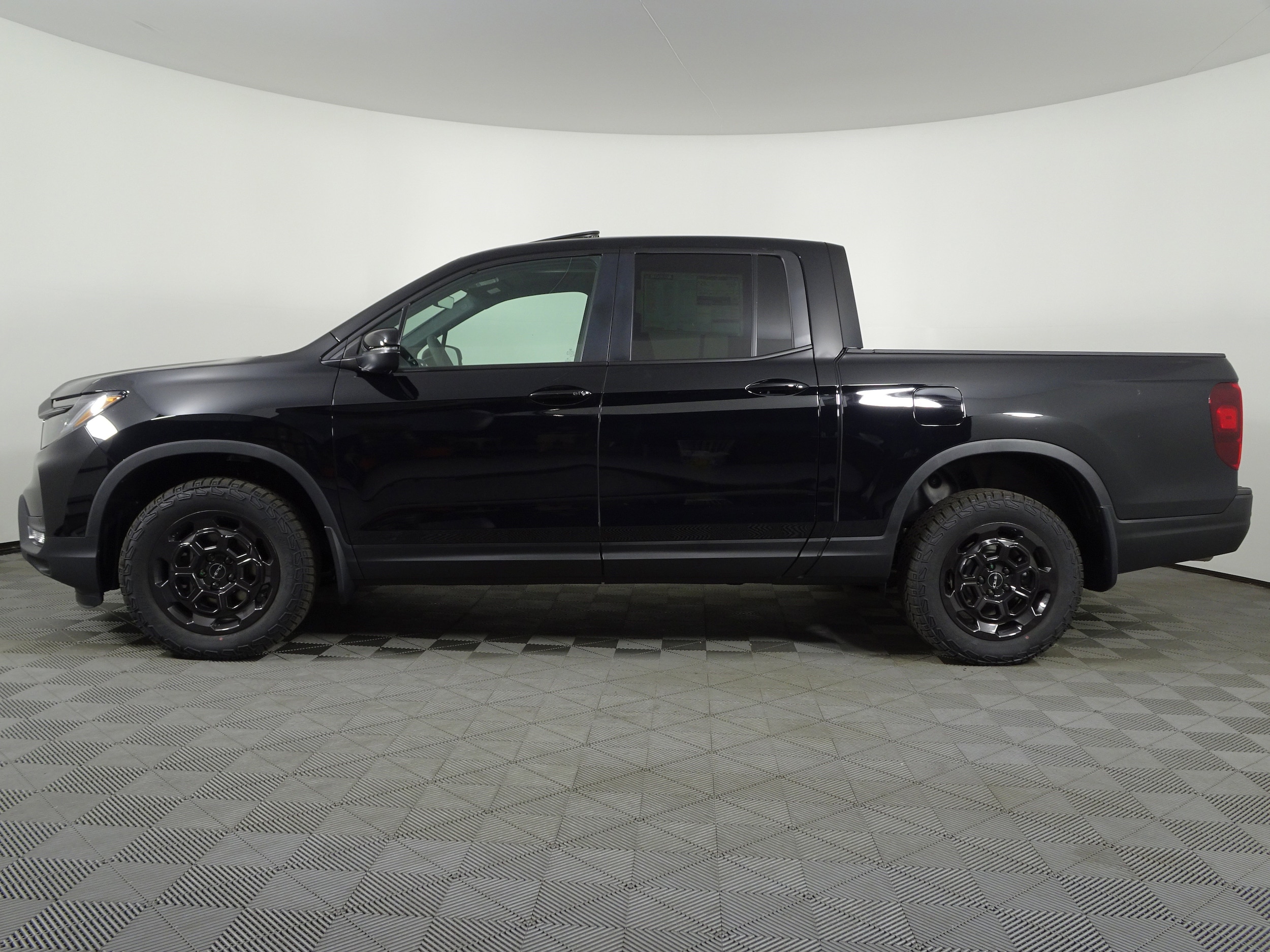 2025 Honda Ridgeline TrailSport - Photo 15