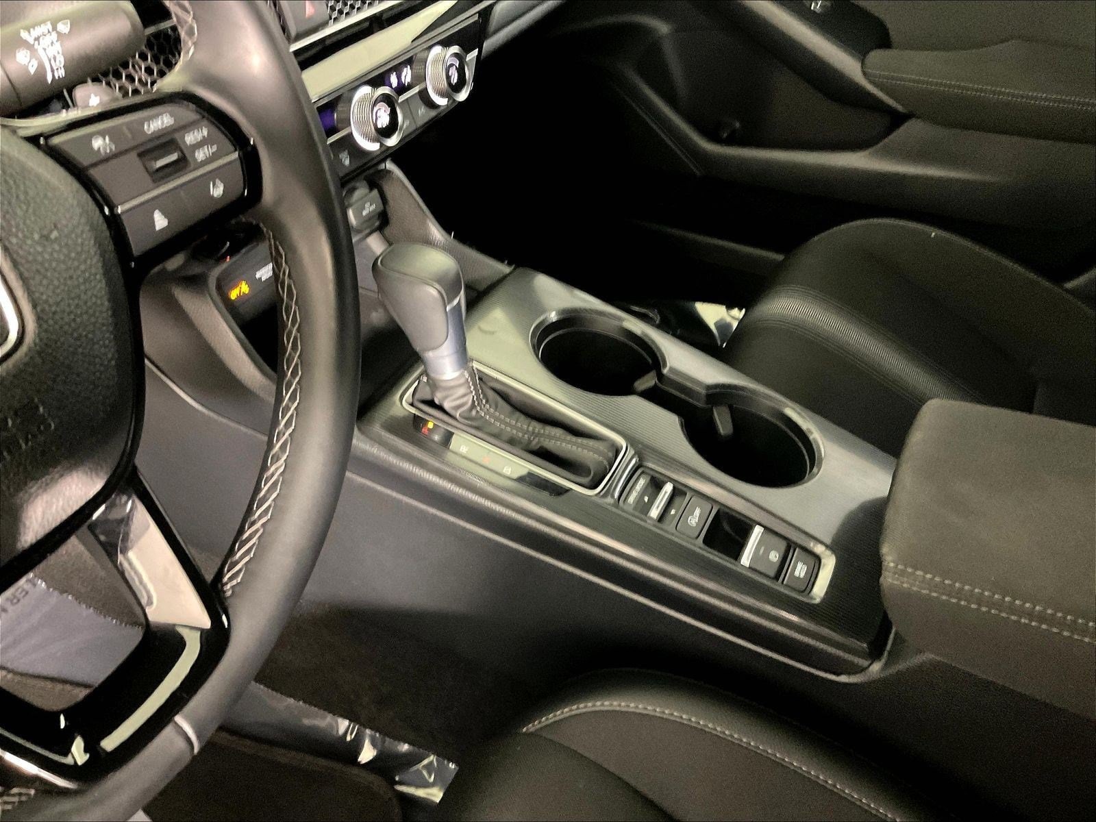 2025 Honda Civic Sport - Photo 20