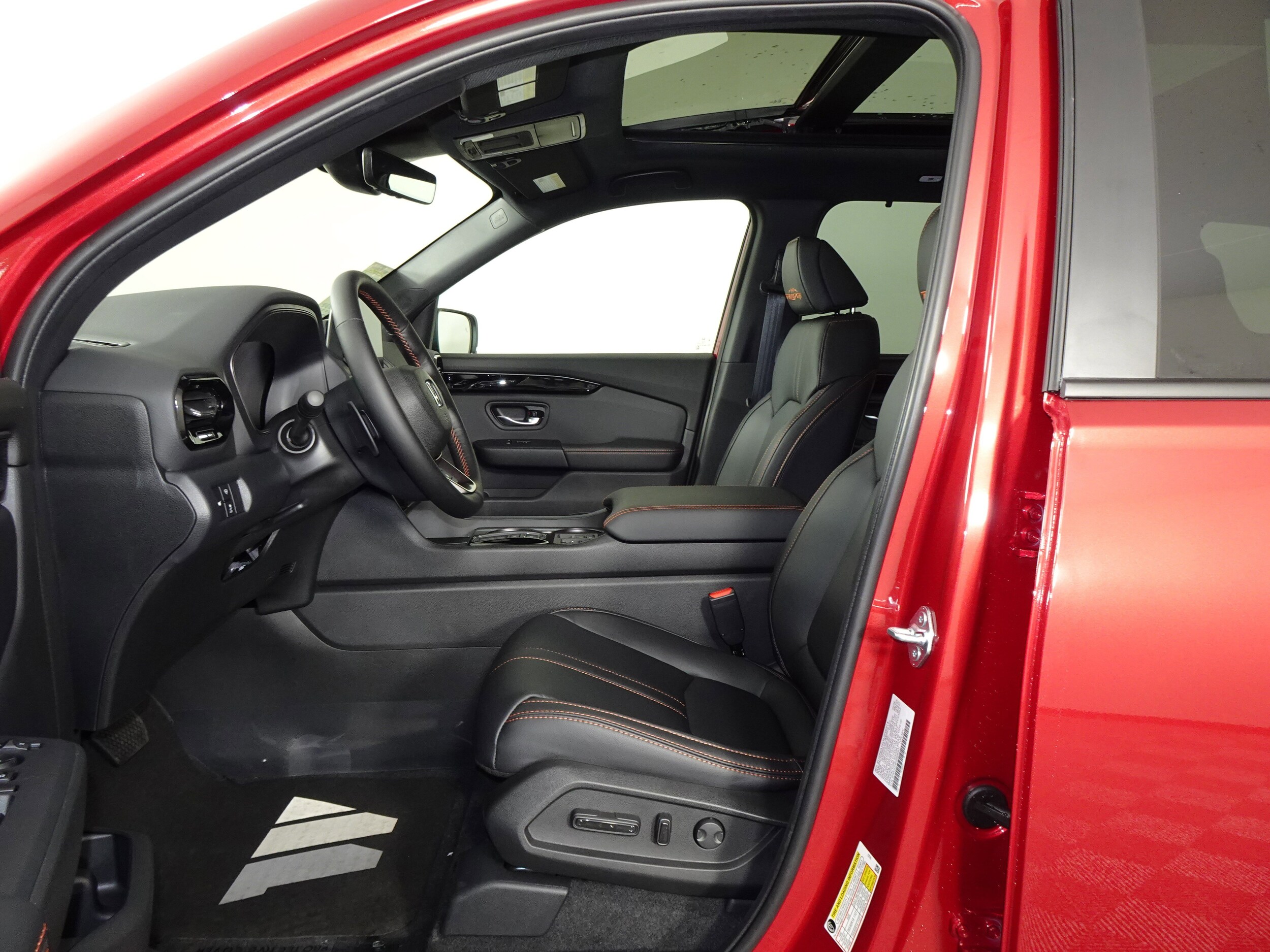 2025 Honda Pilot TrailSport photo 4