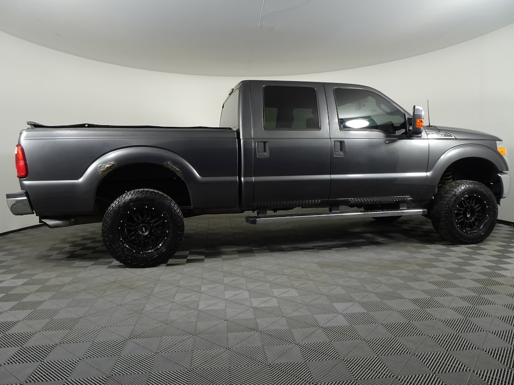 Used 2016 Ford Super Duty F-250 SRW 4WD Crew Cab 156 XLT Truck Crew Cab