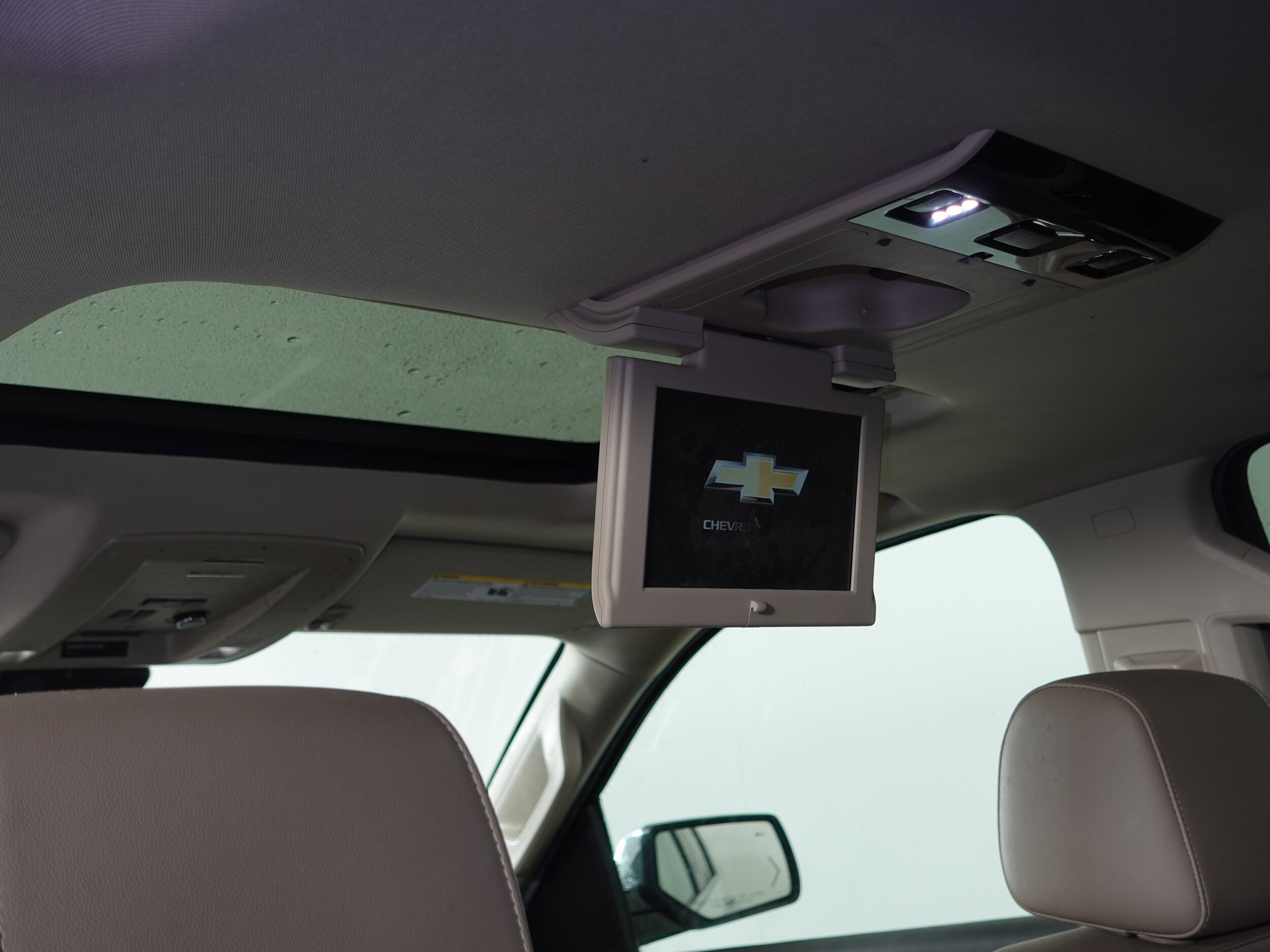 2018 Chevrolet Tahoe LT photo 4