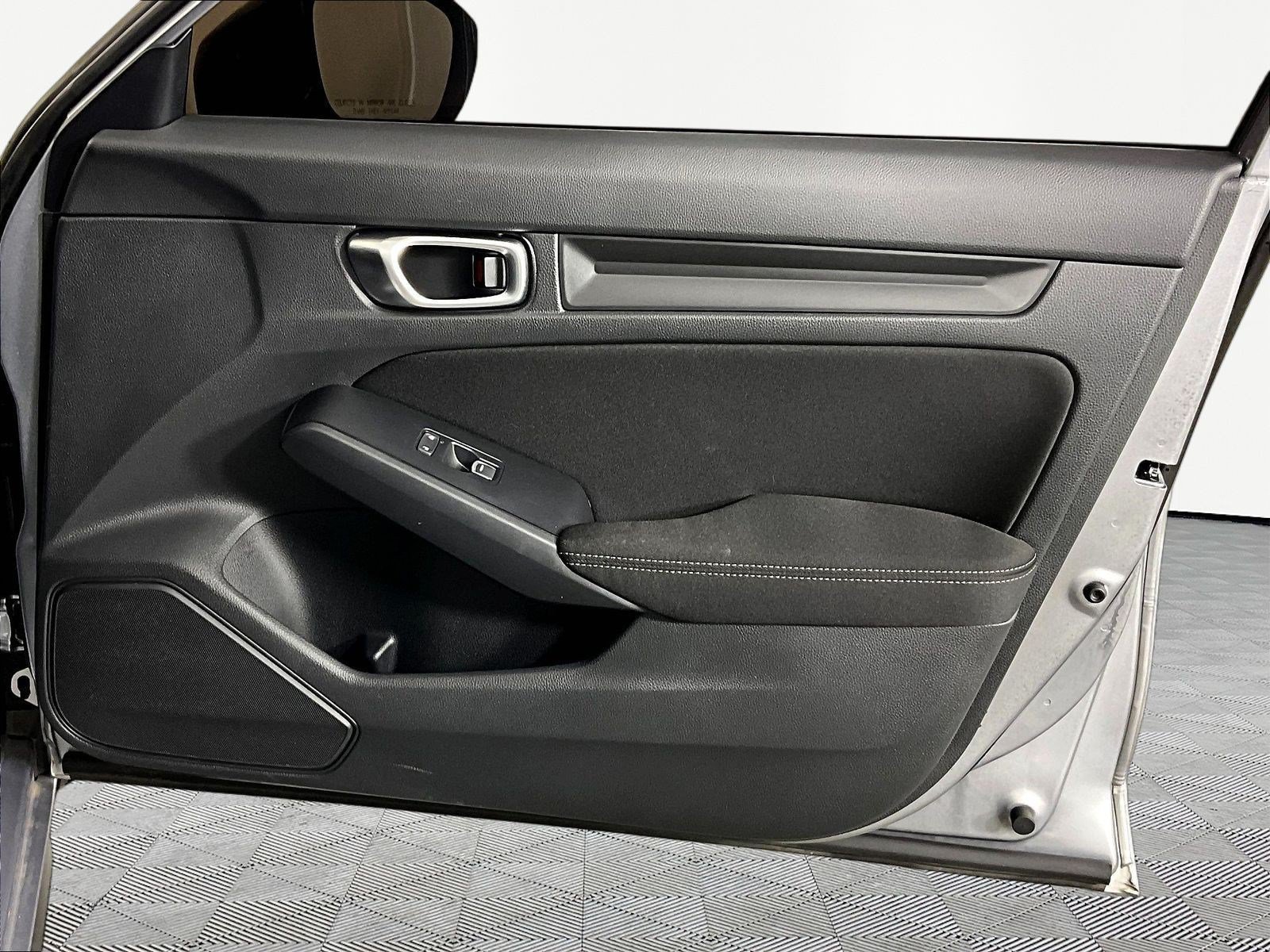 2024 Honda Civic Hatchback Sport - Photo 30