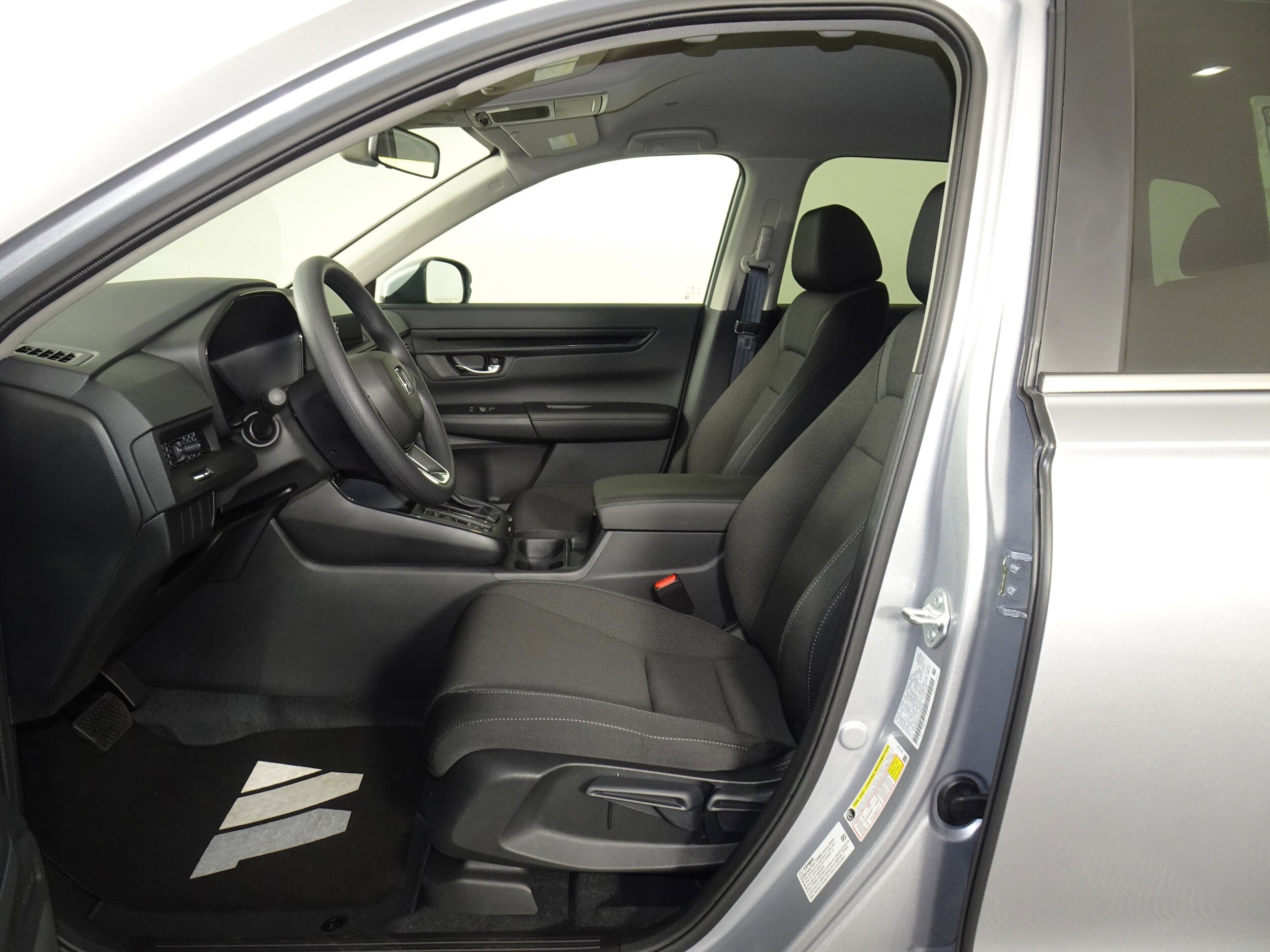 2026 Honda CR-V LX photo 4