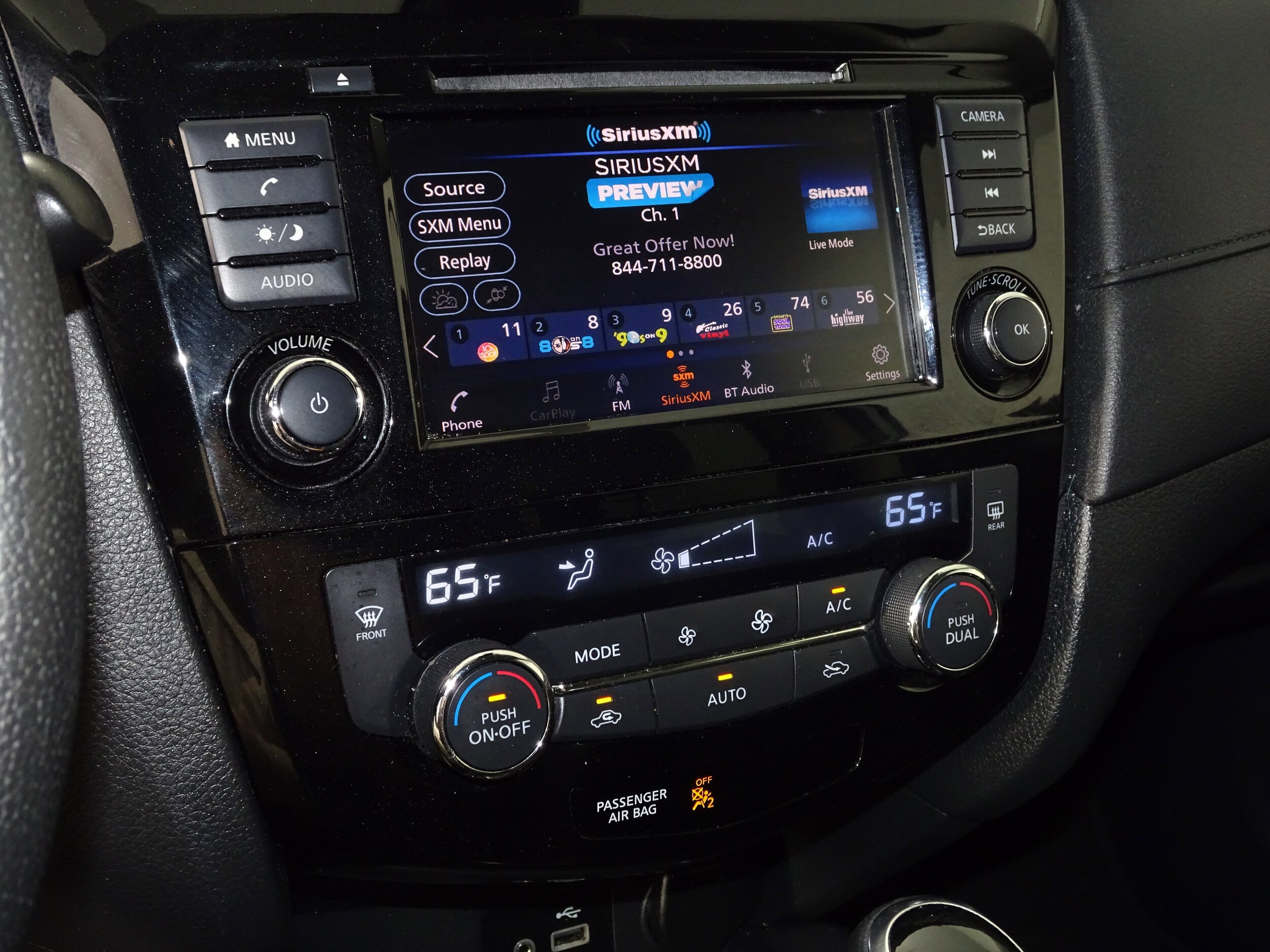 2019 Nissan Rogue SV photo 4
