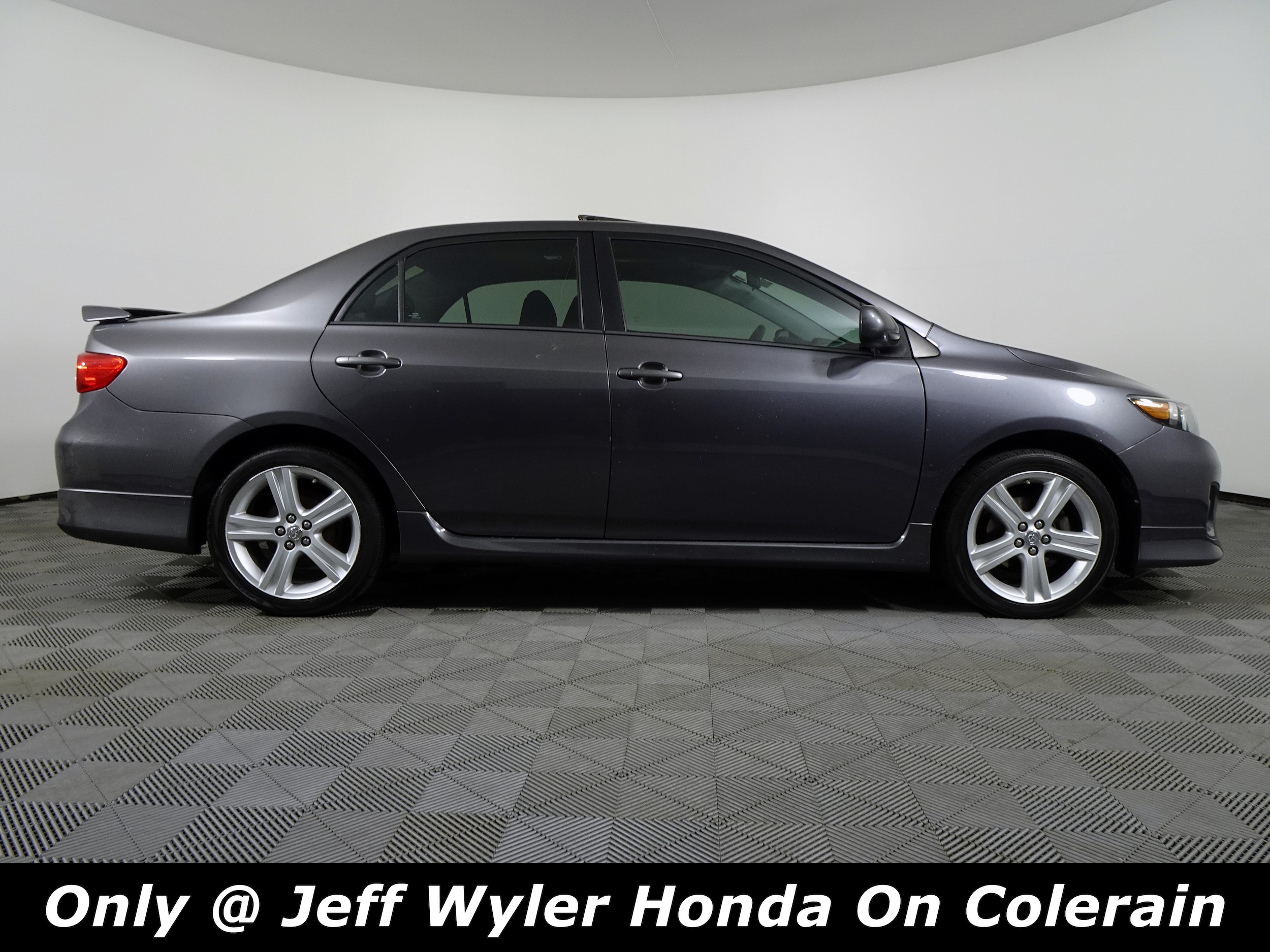 2013 Toyota Corolla S - Photo 13