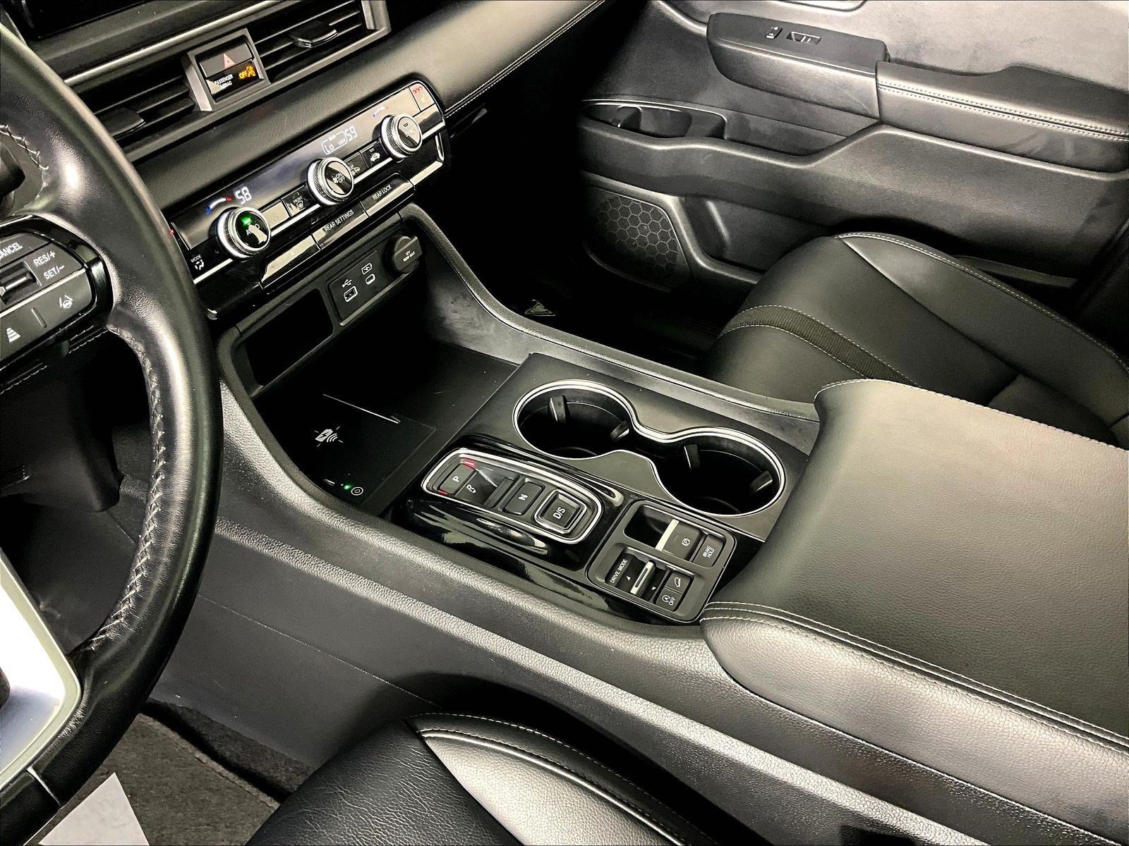2024 Honda Pilot Touring - Photo 21