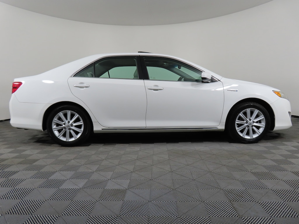 Used 2012 Toyota Camry Hybrid 4dr Sdn XLE Sedan
