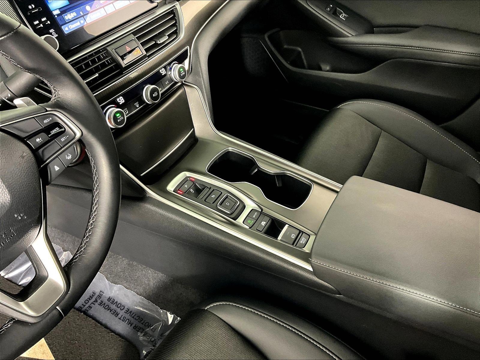 2022 Honda Accord Hybrid Sport - Photo 18