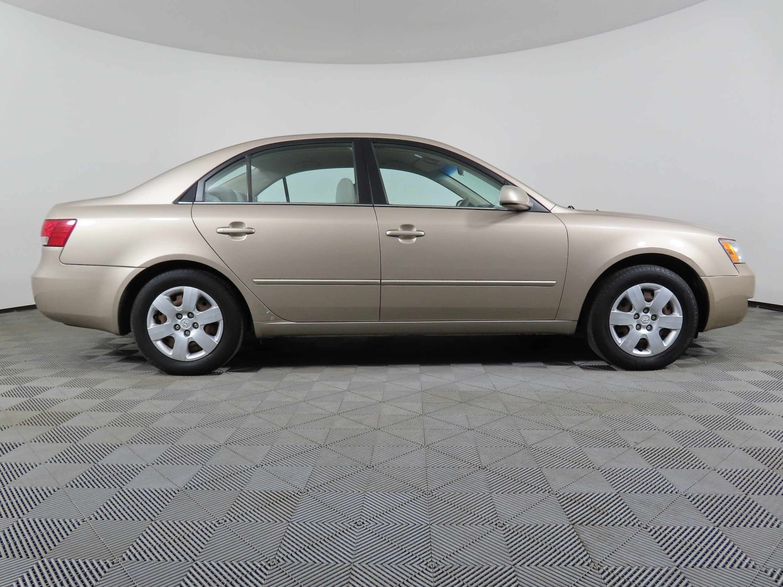 Used 2008 Hyundai Sonata GLS with VIN 5NPET46C18H397237 for sale in Cincinnati, OH