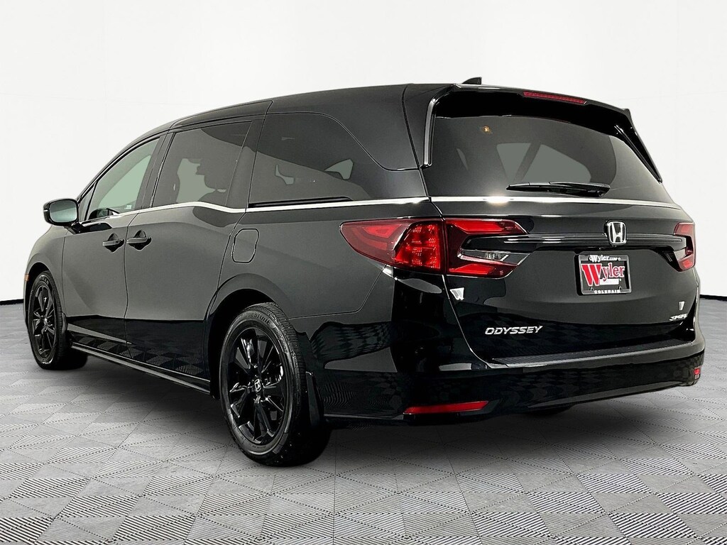 Used 2023 Honda Odyssey Sport Auto Van