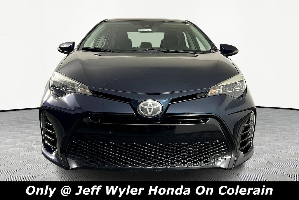 Used 2018 Toyota Corolla SE CVT Sedan