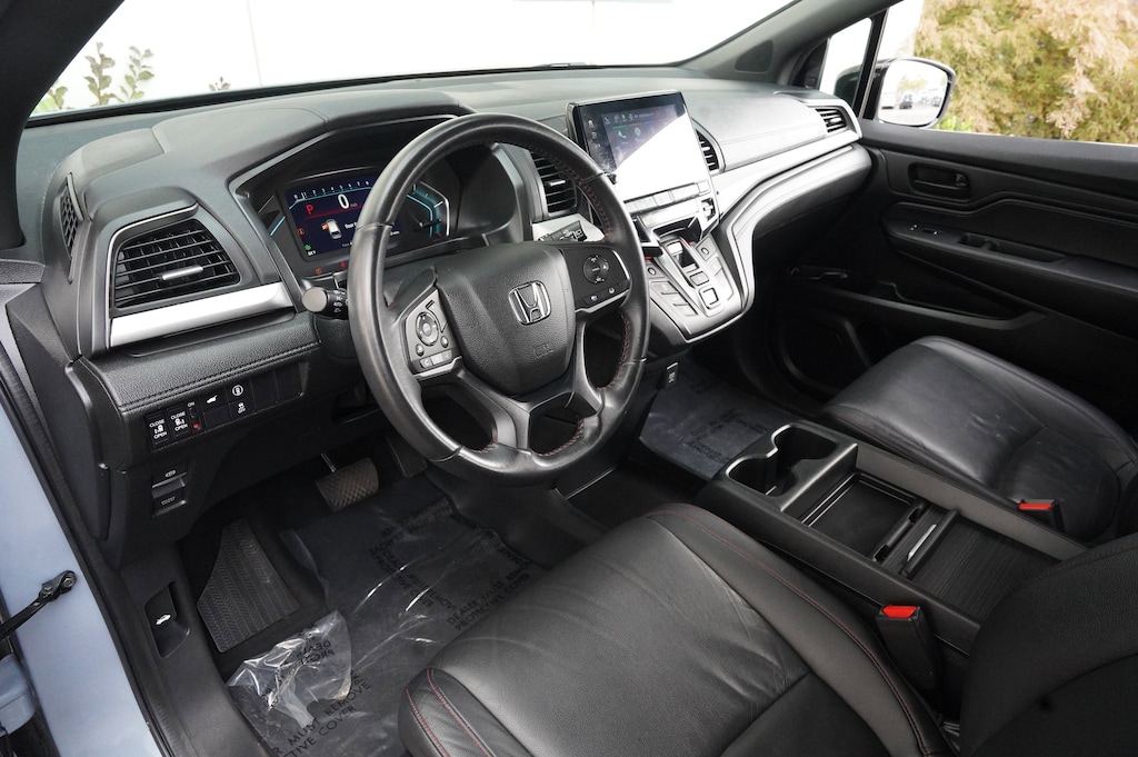 Used 2023 Honda Odyssey Sport Auto Van