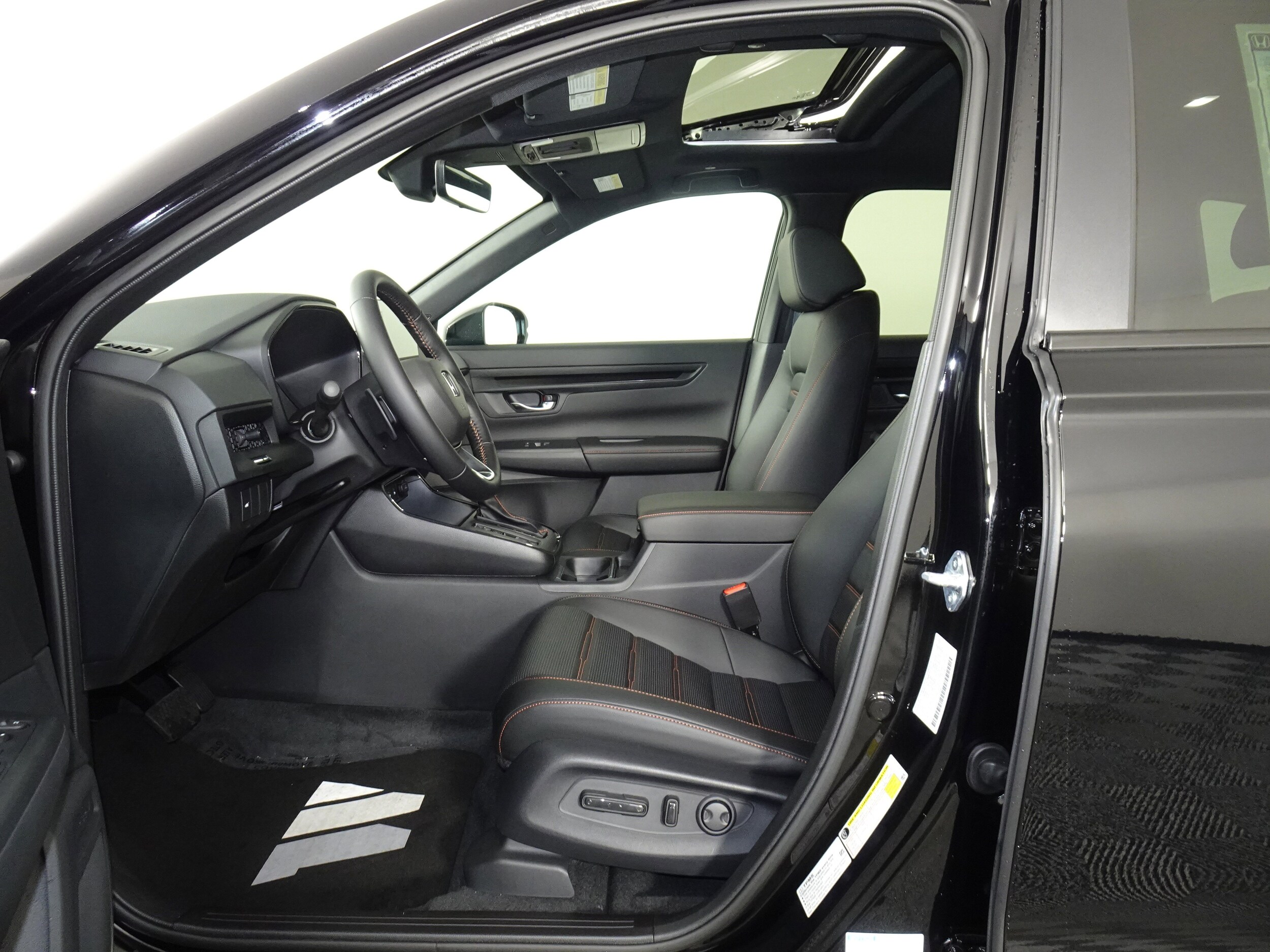 2026 Honda CR-V Hybrid Sport-L photo 4
