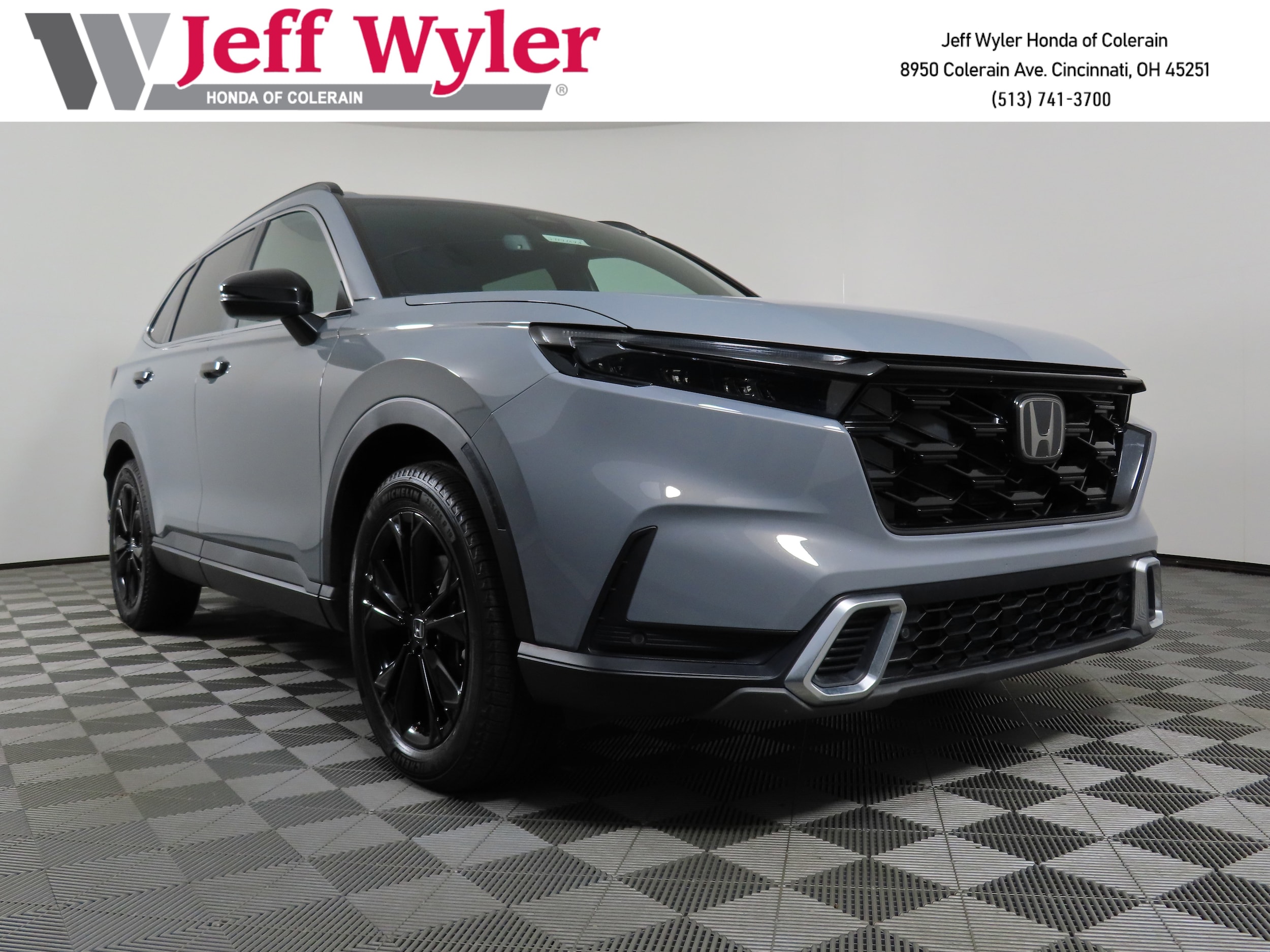 2024 Honda CR-V Sport Touring's photo