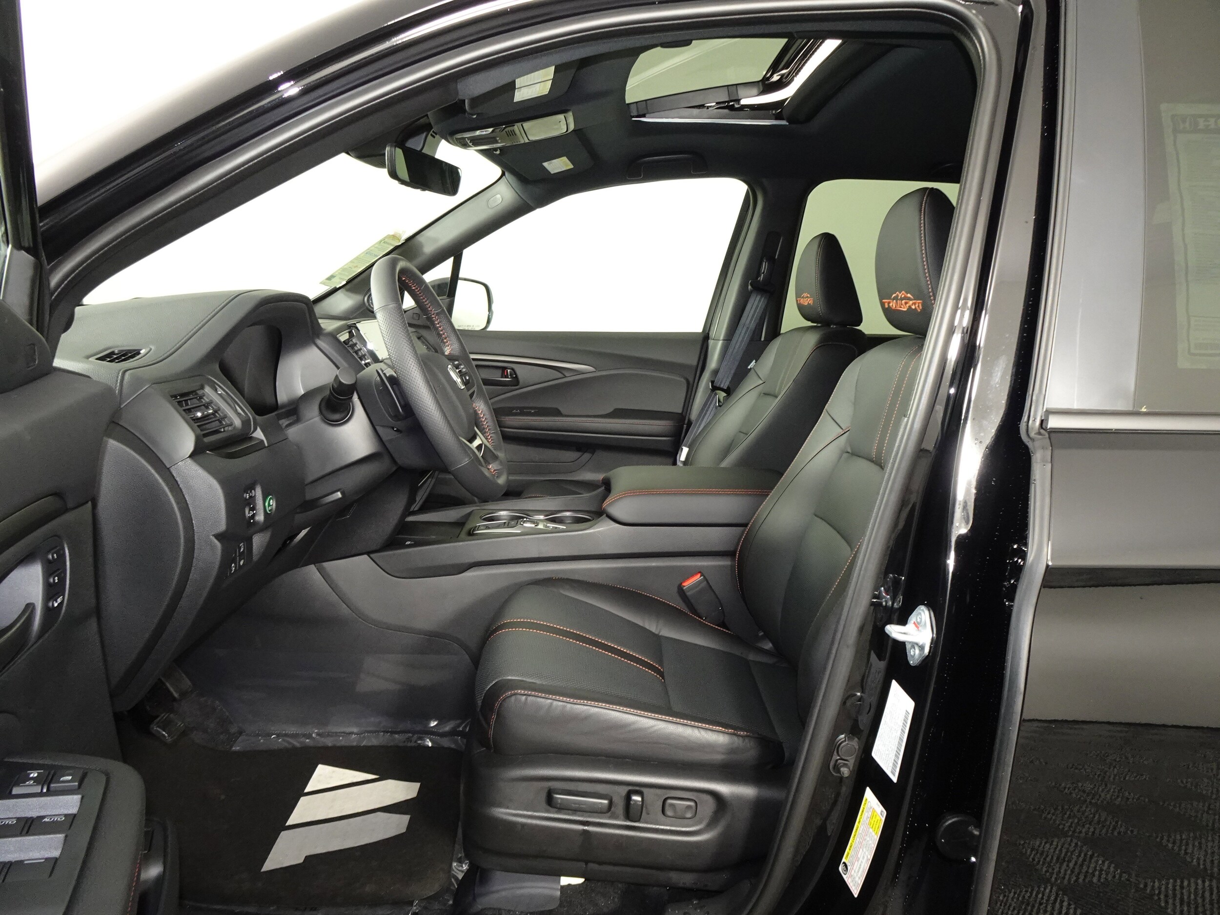 2026 Honda Ridgeline TrailSport photo 4