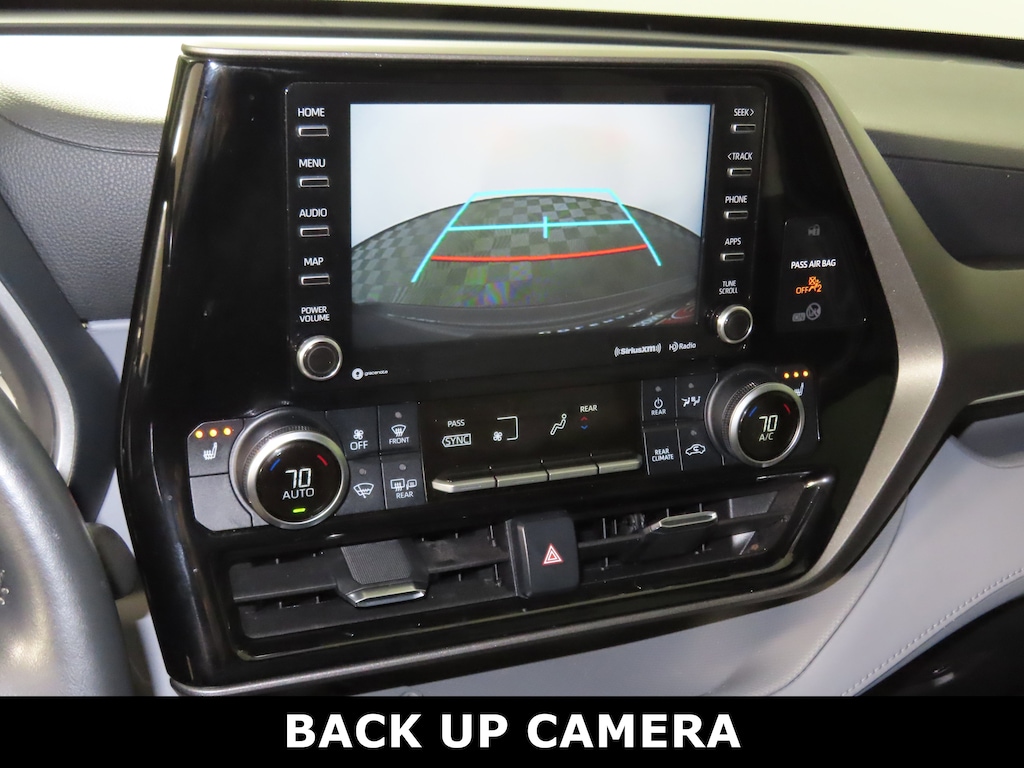 Used 2021 Toyota Highlander XLE AWD SUV