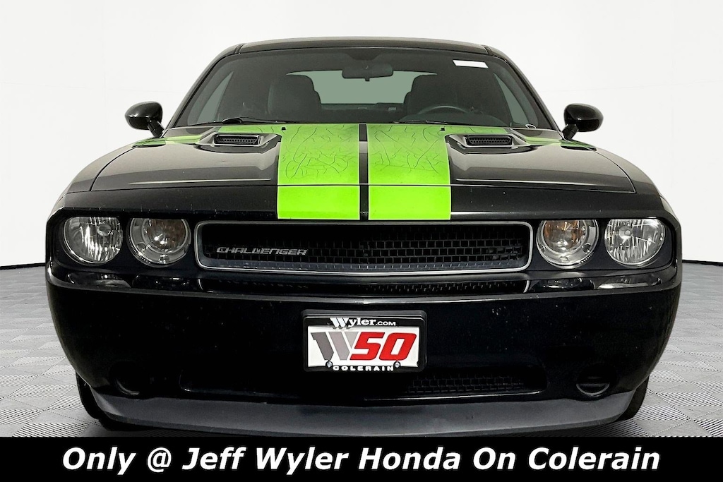 Used 2013 Dodge Challenger 2dr Cpe SXT Coupe