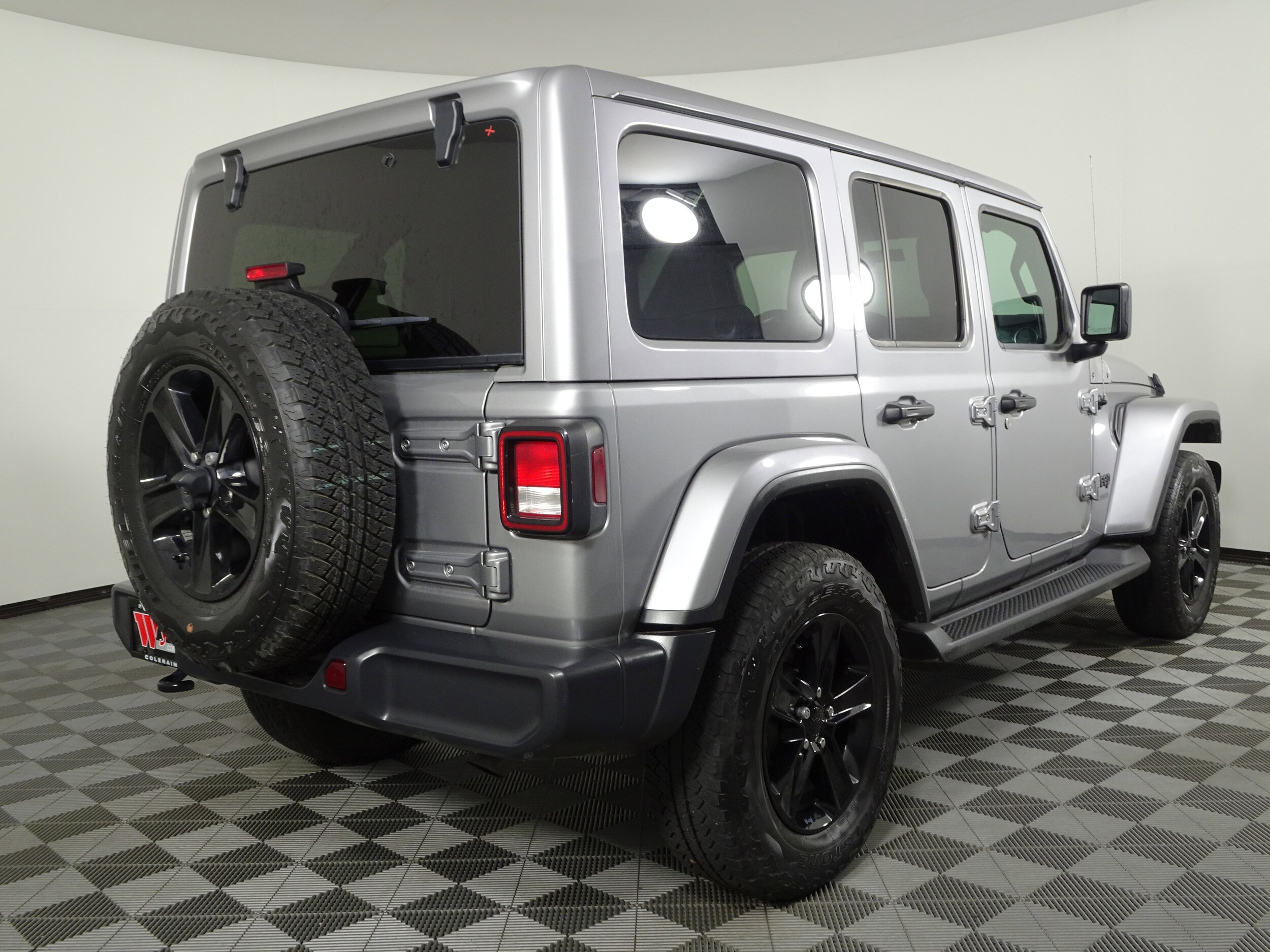 2021 Jeep Wrangler Unlimited Sahara Altitude photo 3