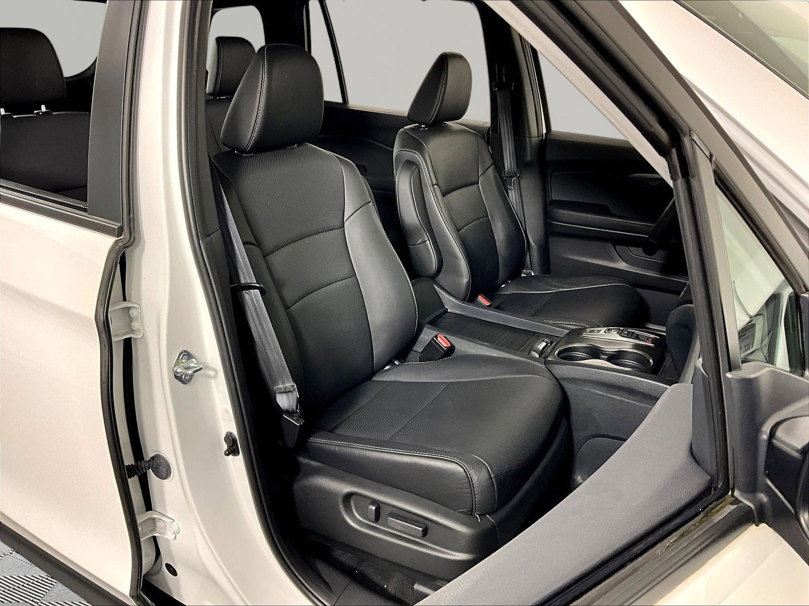 2023 Honda Passport EX-L - Photo 29