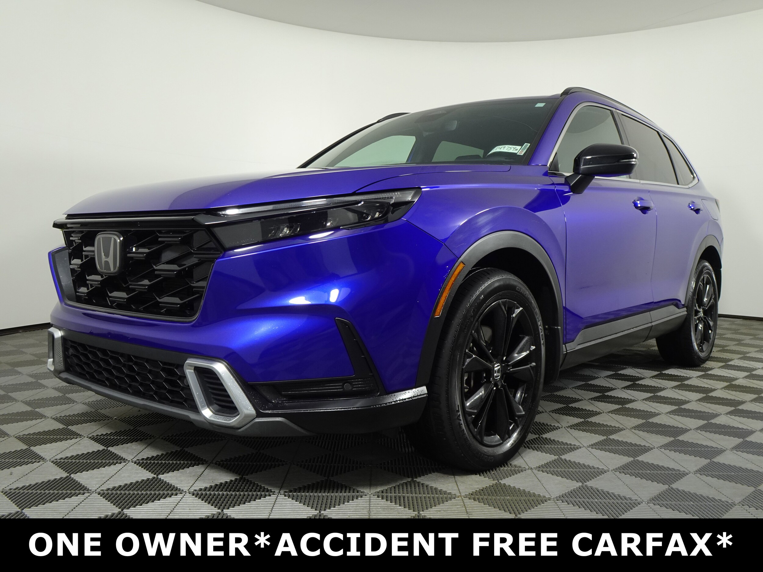 2023 Honda CR-V Hybrid Sport Touring photo 2