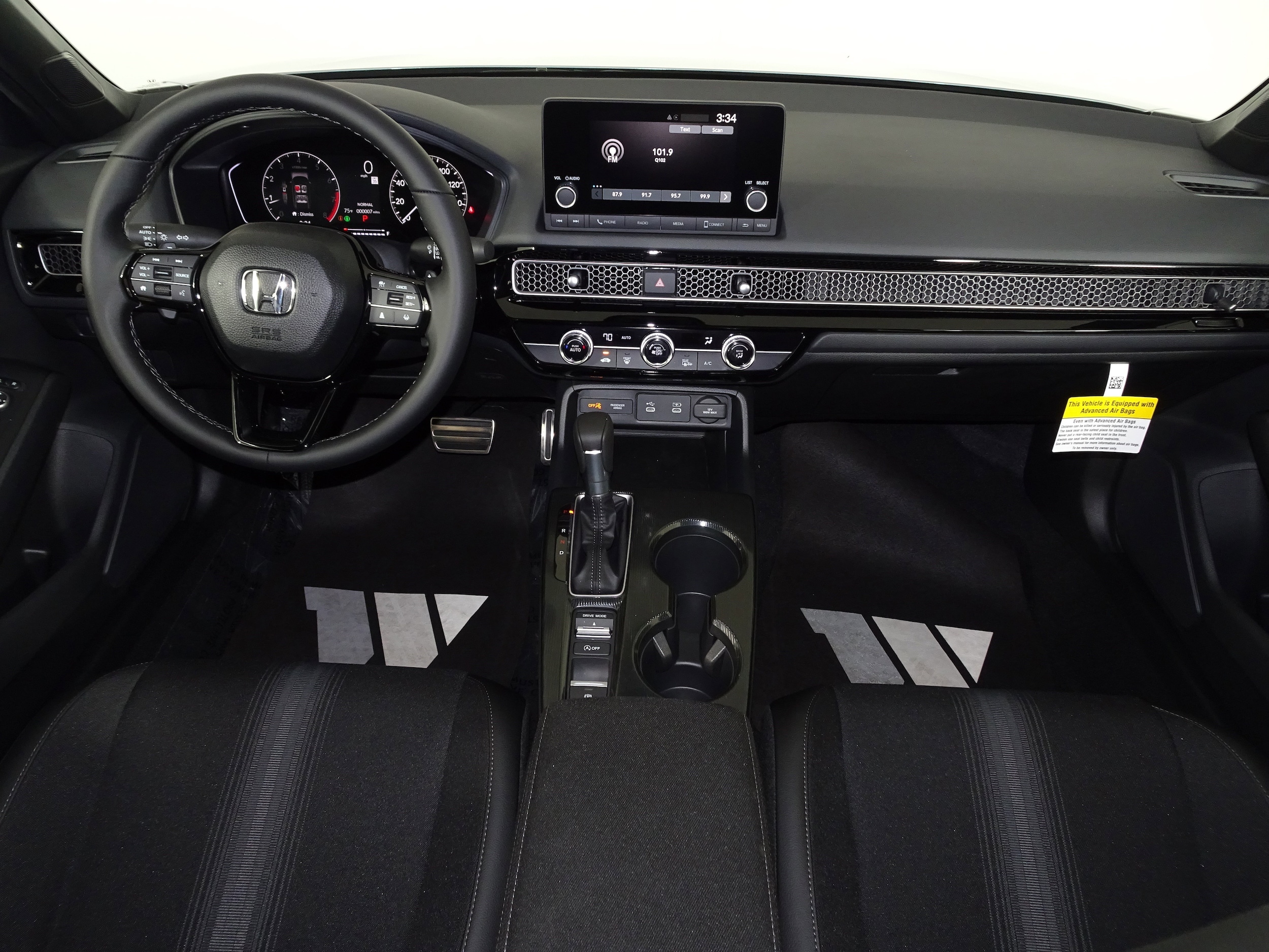 2026 Honda Civic Hatchback Sport - Photo 10
