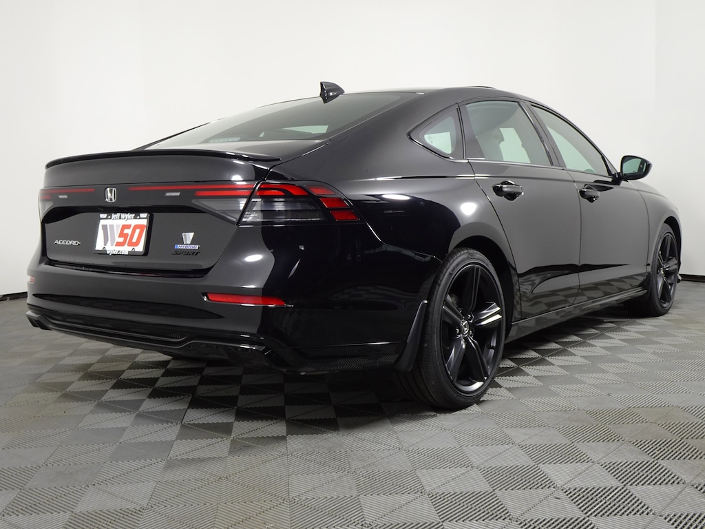 New 2025 Honda Accord Hybrid Sport-L Sedan