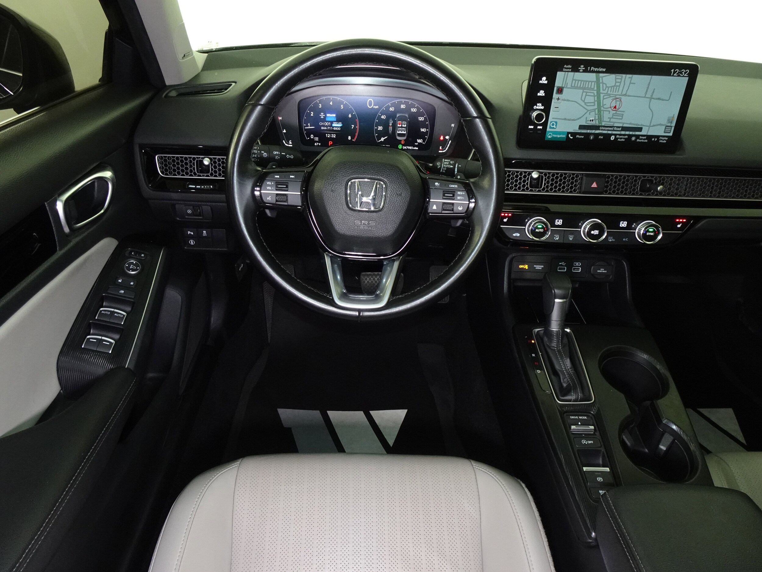 2024 Honda Civic Touring photo 3