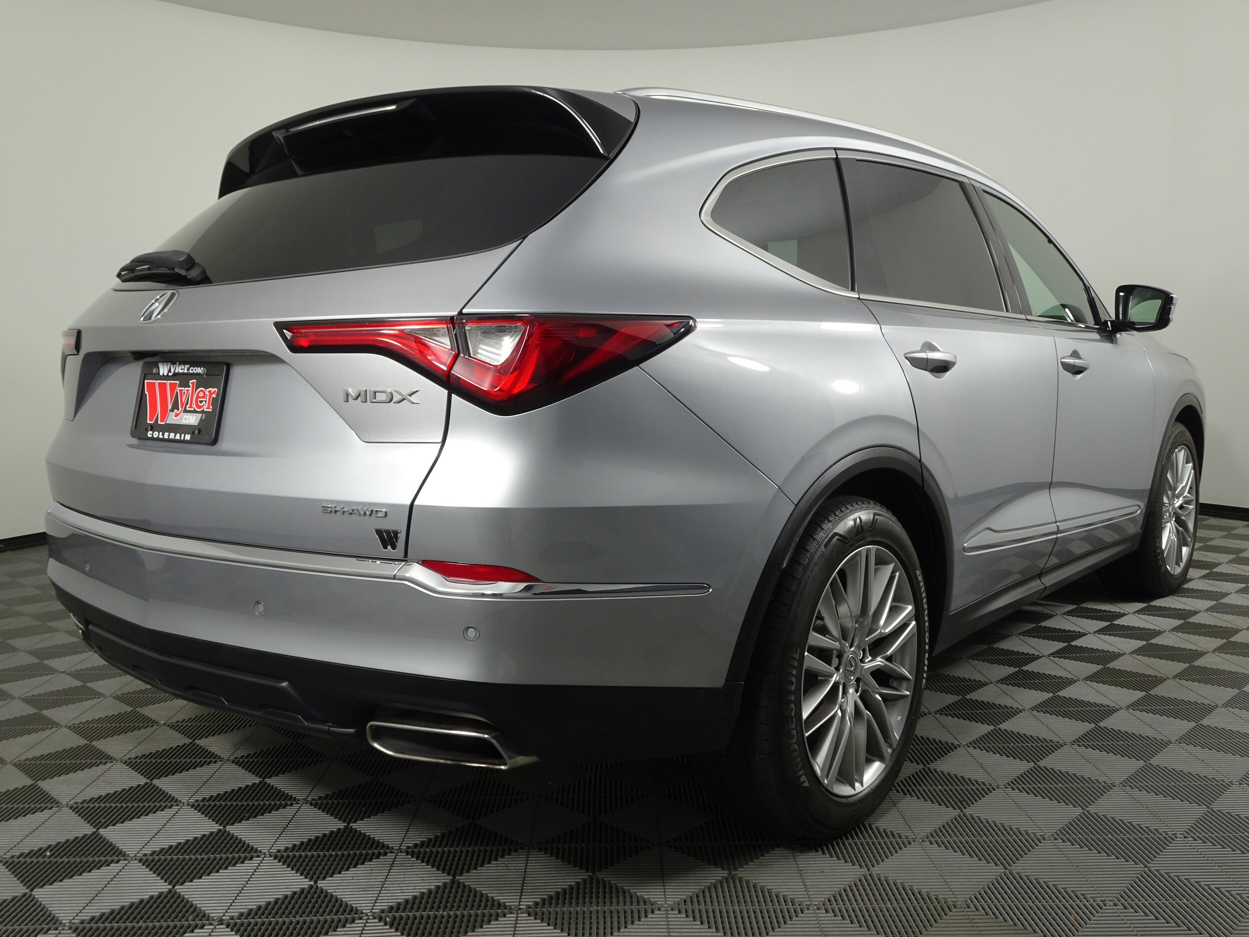 2024 Acura MDX SH-AWD Advance photo 3