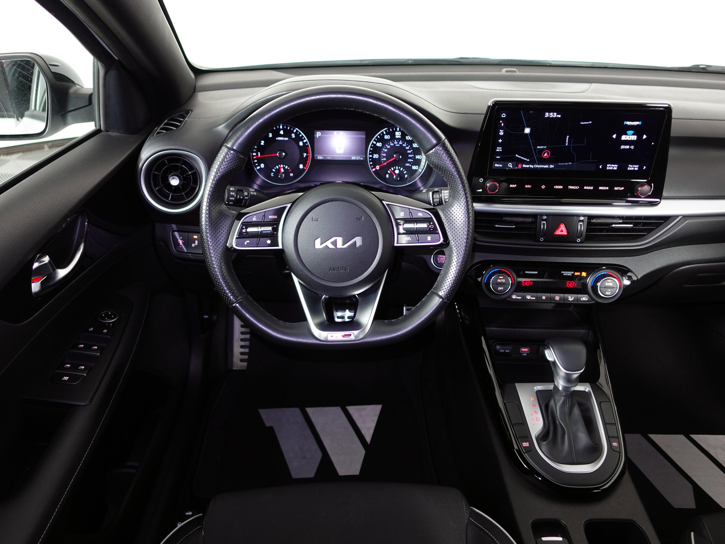 2023 Kia Forte GT-Line photo 4