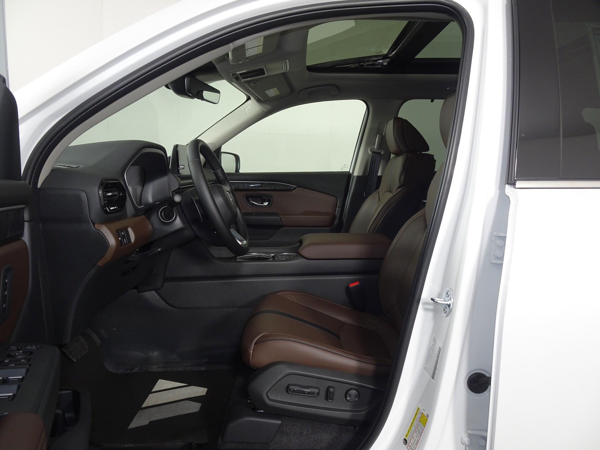 2025 Honda Pilot Elite photo 4
