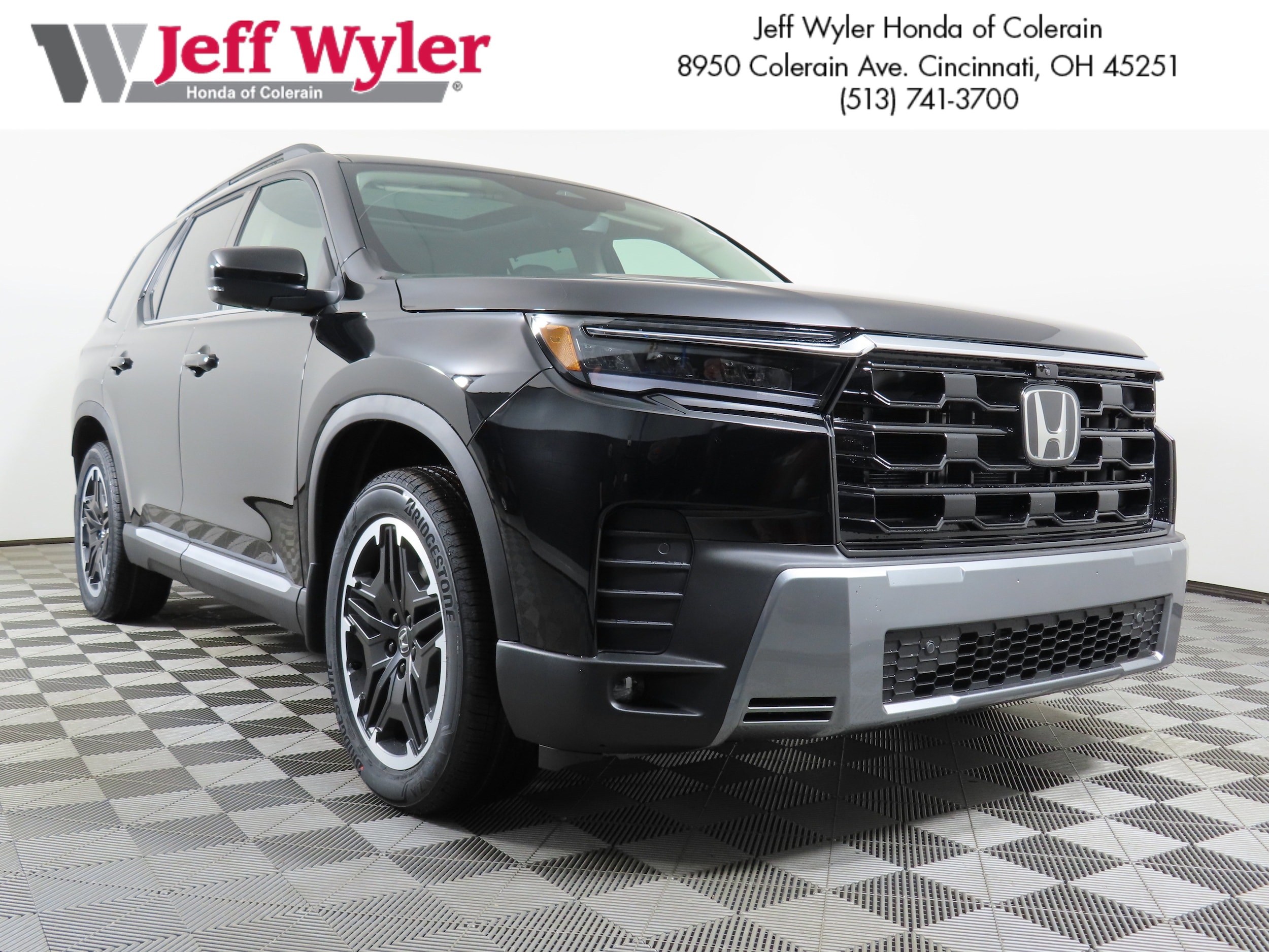 2026 Honda Pilot Touring AWD's photo