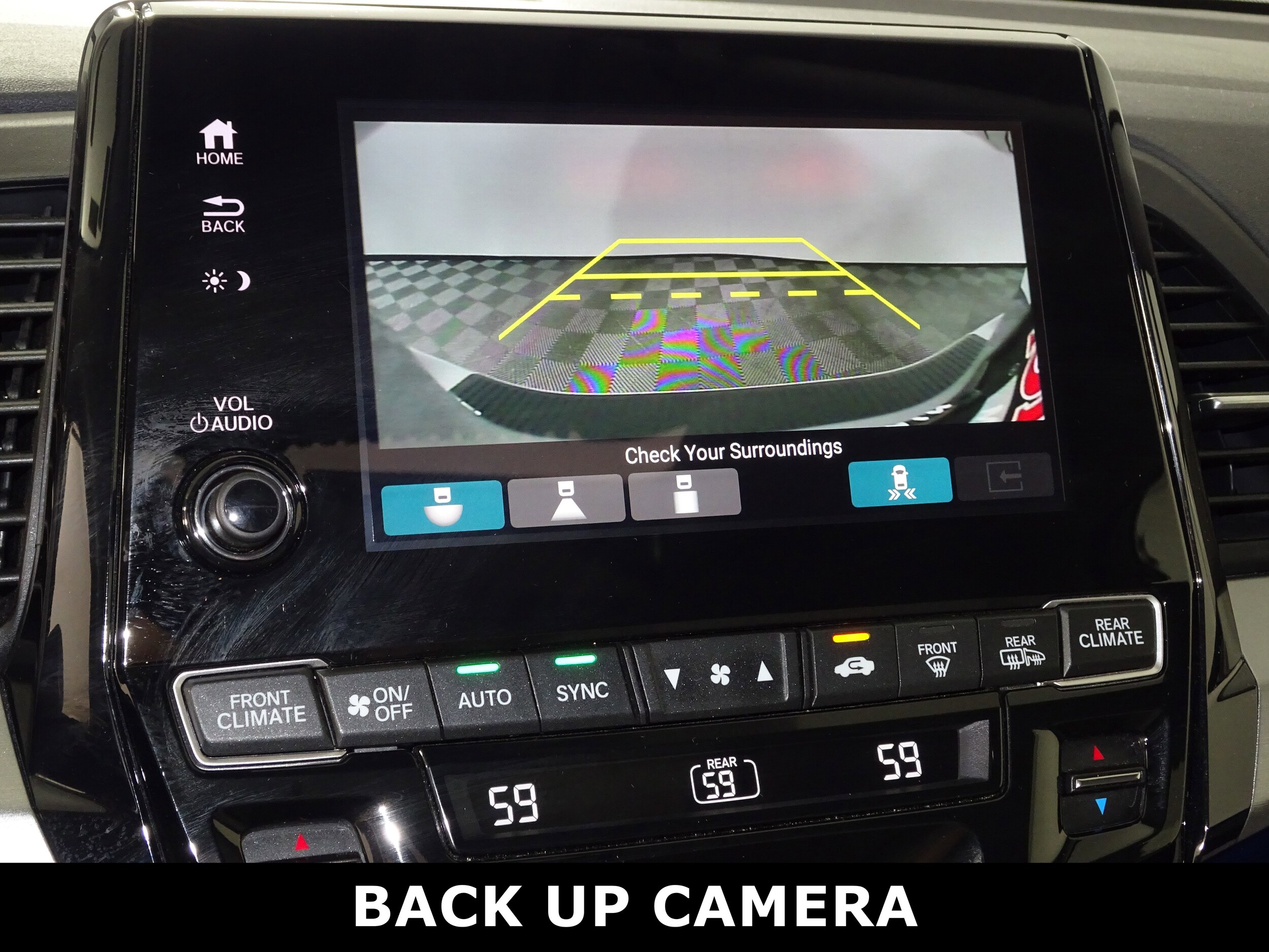 2024 Honda Odyssey Touring photo 3